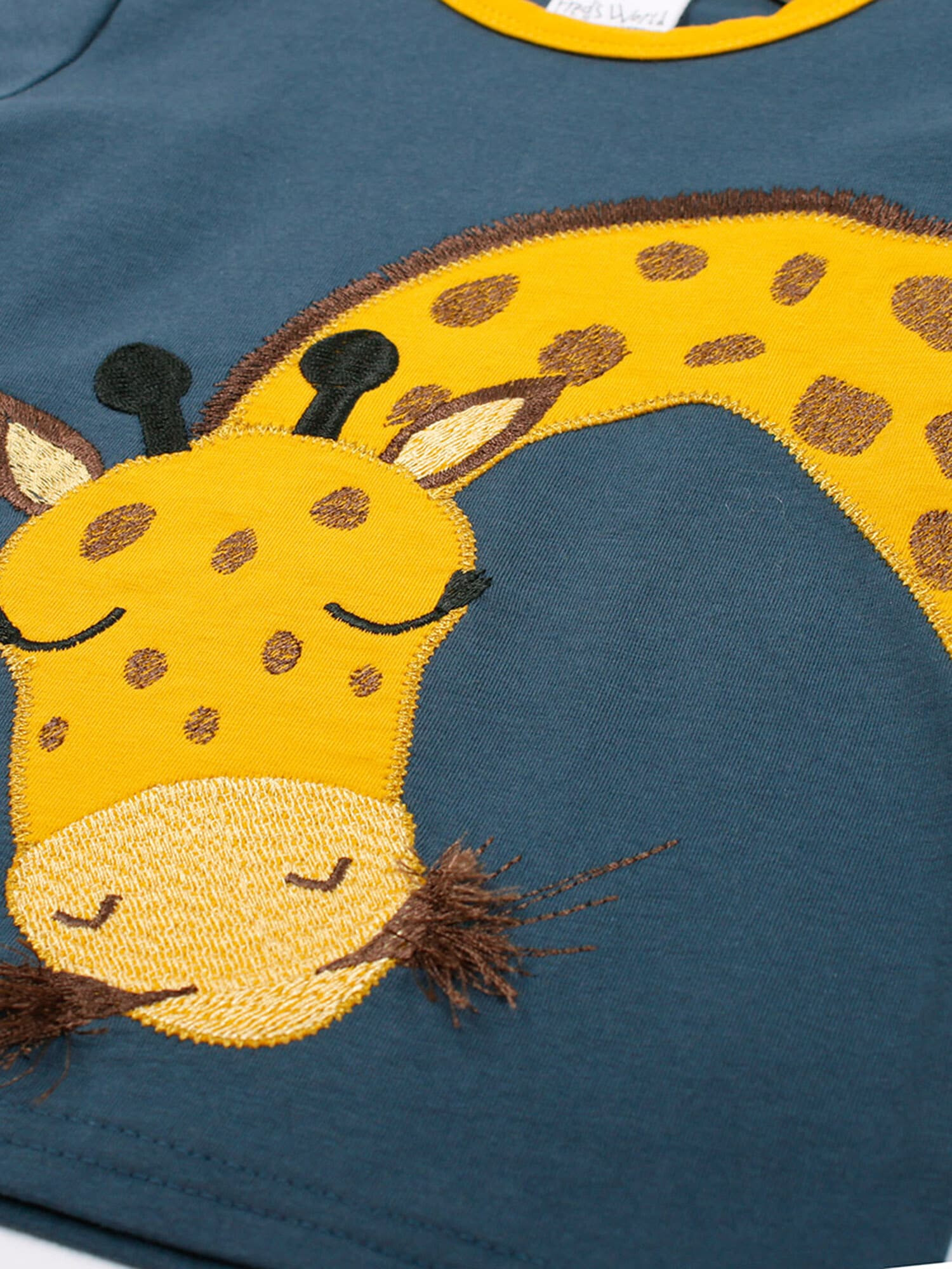 Fred's World by GREEN COTTON Tricou 'Hello Giraffe' albastru noapte / castaniu / galben miere / negru - Pled.ro