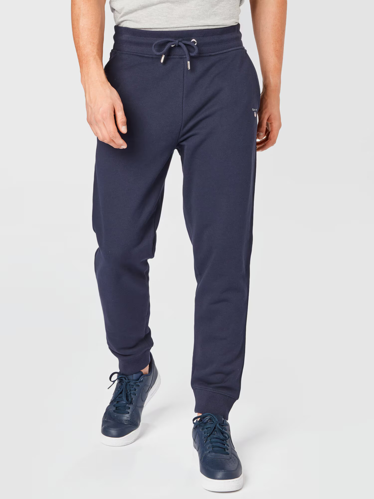 GANT Pantaloni bleumarin / roșu / alb - Pled.ro