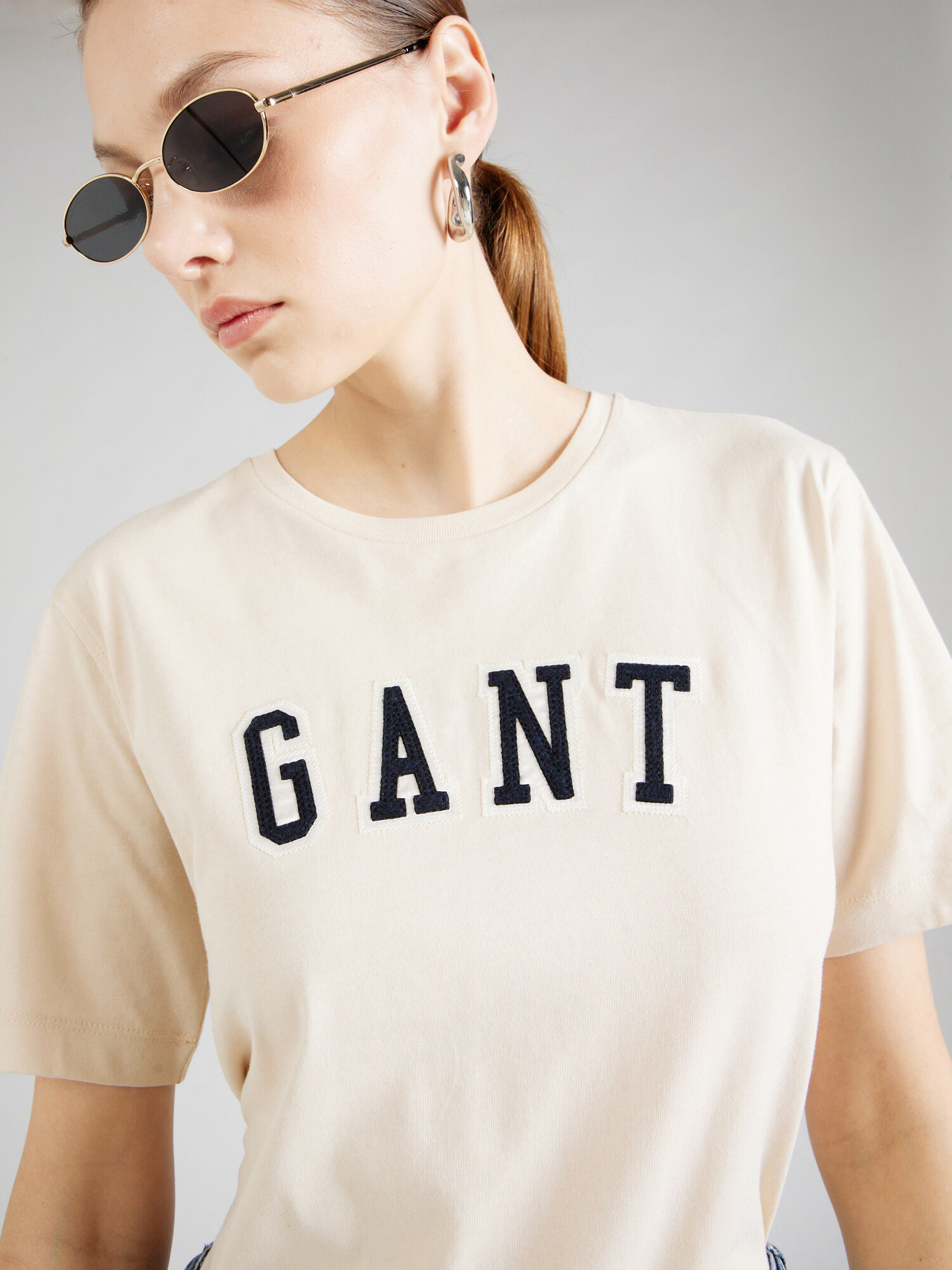 GANT Tricou bej / negru - Pled.ro