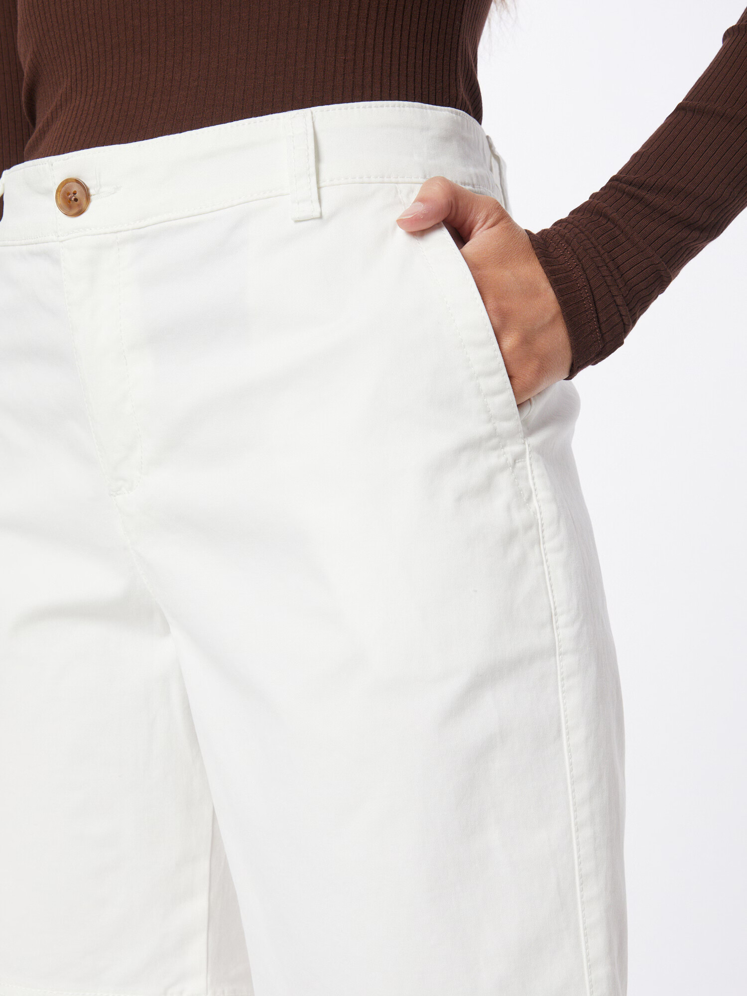 GAP Pantaloni alb - Pled.ro