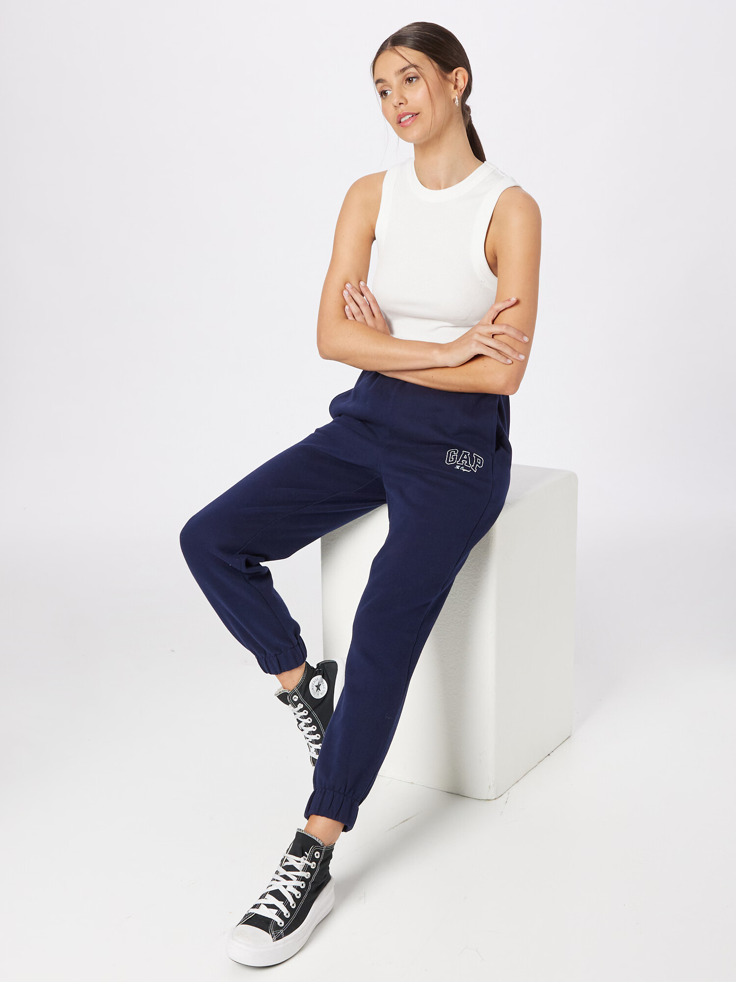 GAP Pantaloni bleumarin / alb - Pled.ro