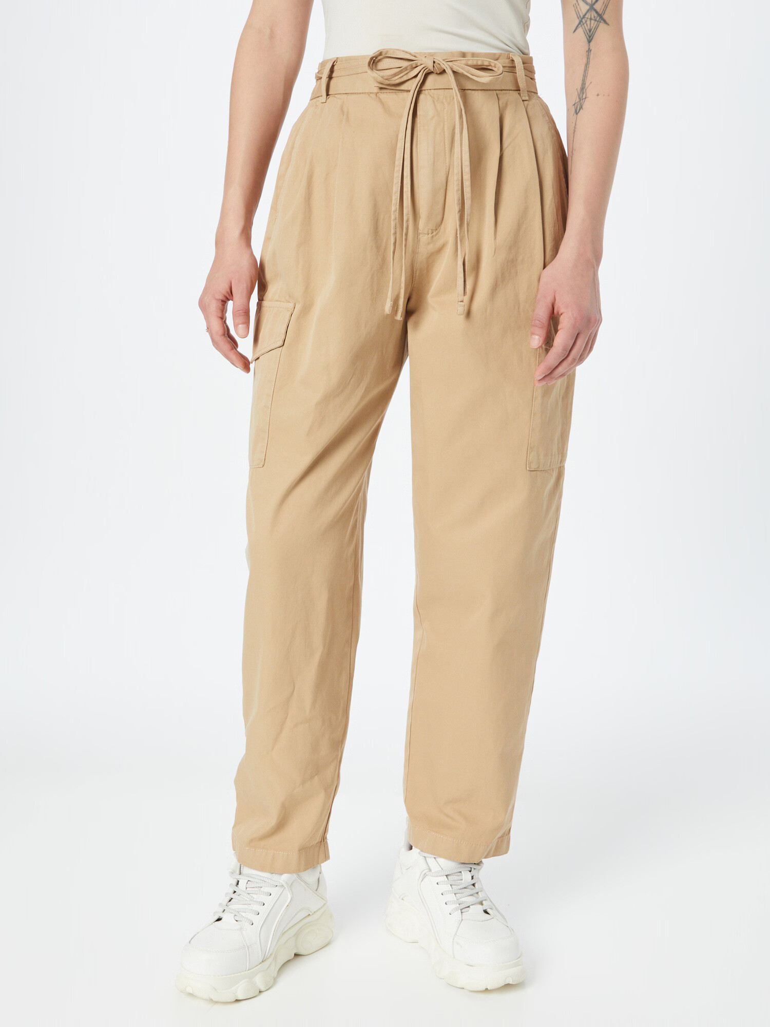 GAP Pantaloni cu buzunare bej - Pled.ro