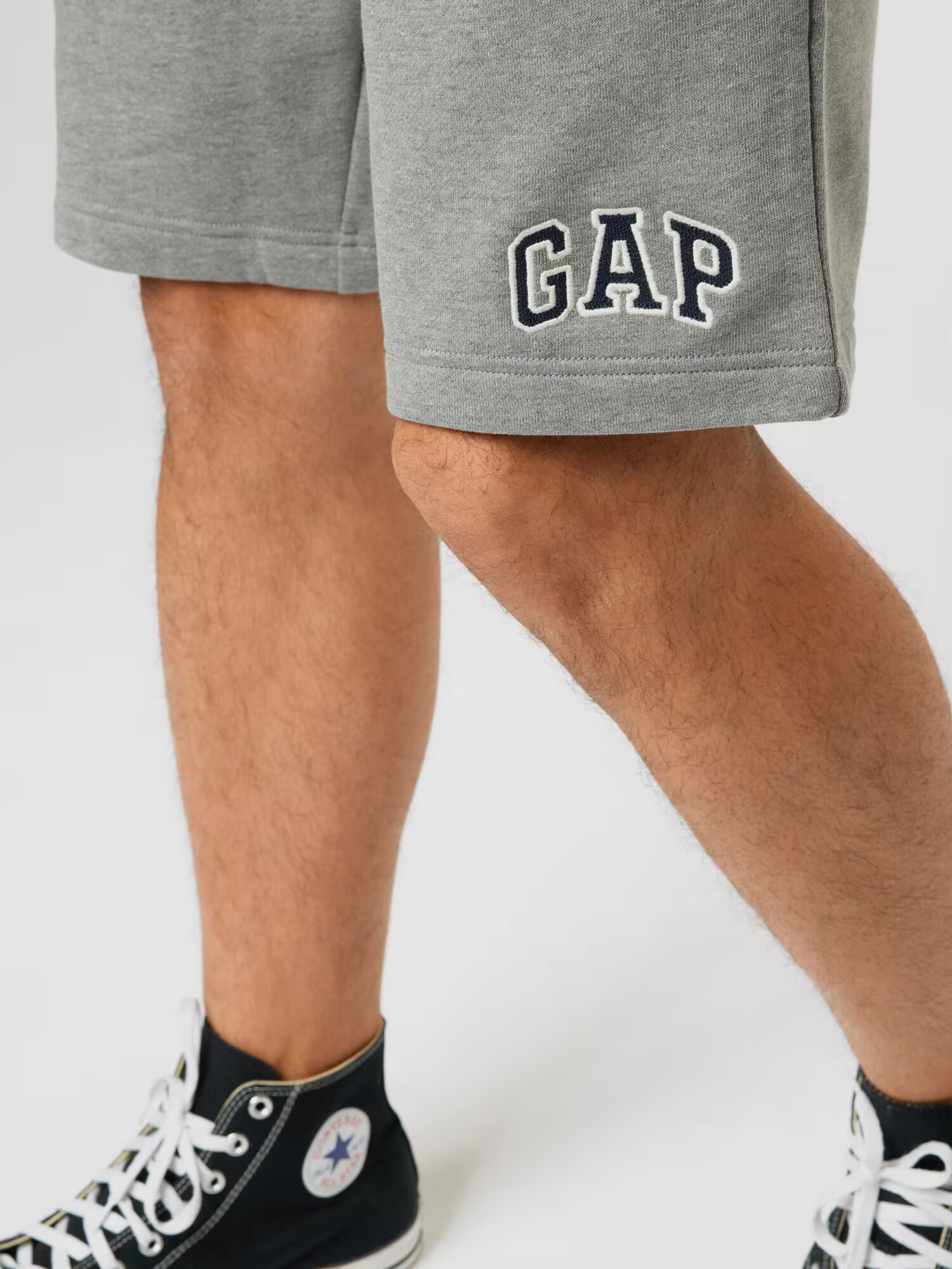 GAP Pantaloni gri - Pled.ro