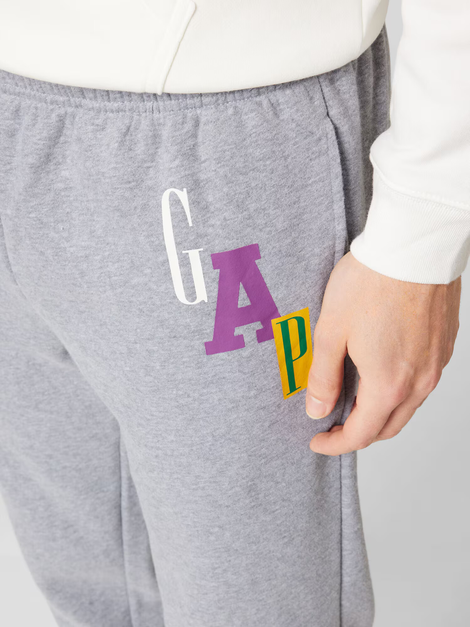 GAP Pantaloni gri amestecat / lila / portocaliu / alb - Pled.ro