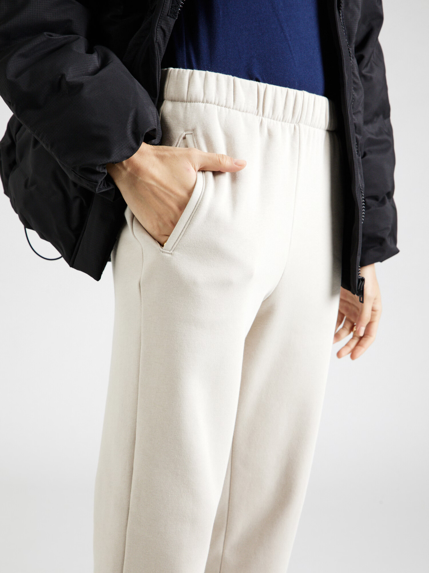 GAP Pantaloni gri deschis - Pled.ro