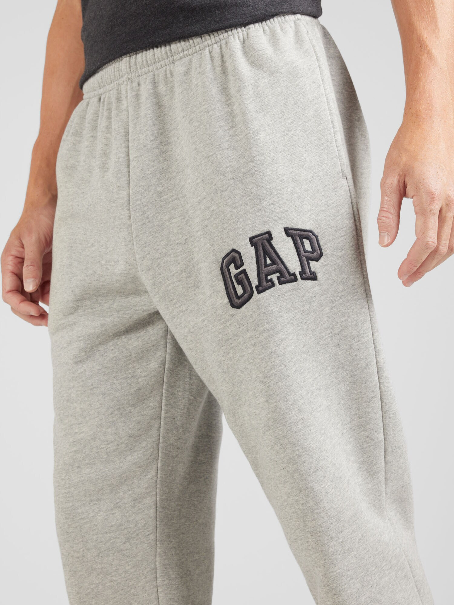 GAP Pantaloni gri / gri bazalt / gri amestecat - Pled.ro