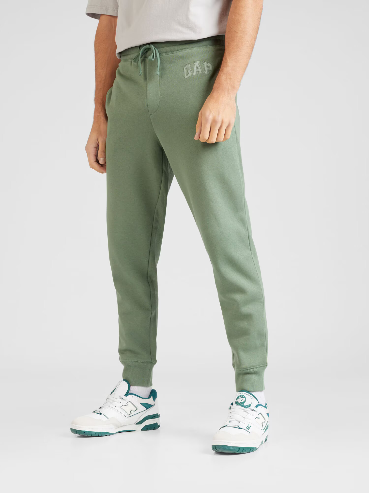 GAP Pantaloni 'HERITAGE' verde / alb - Pled.ro