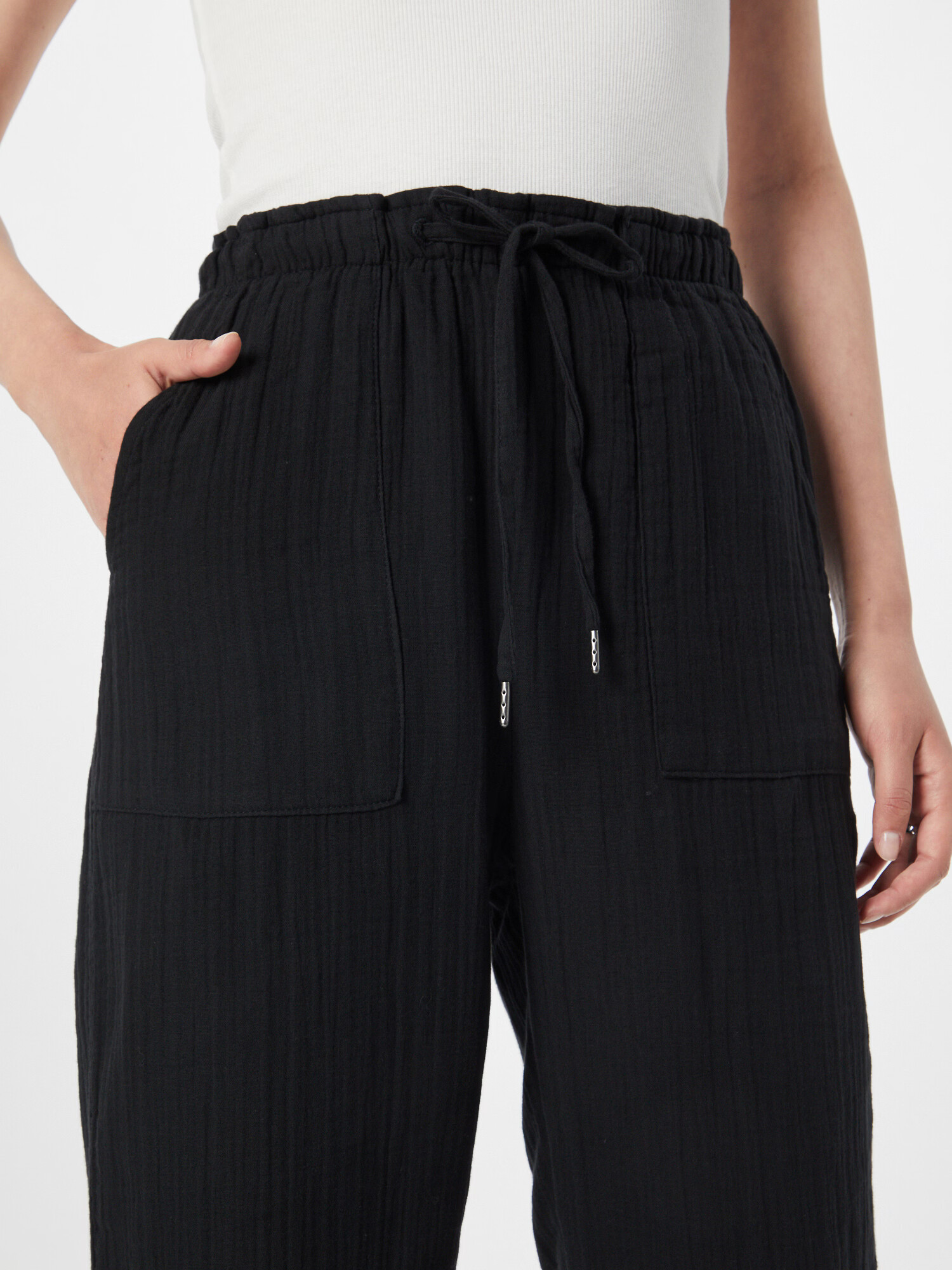 GAP Pantaloni negru - Pled.ro