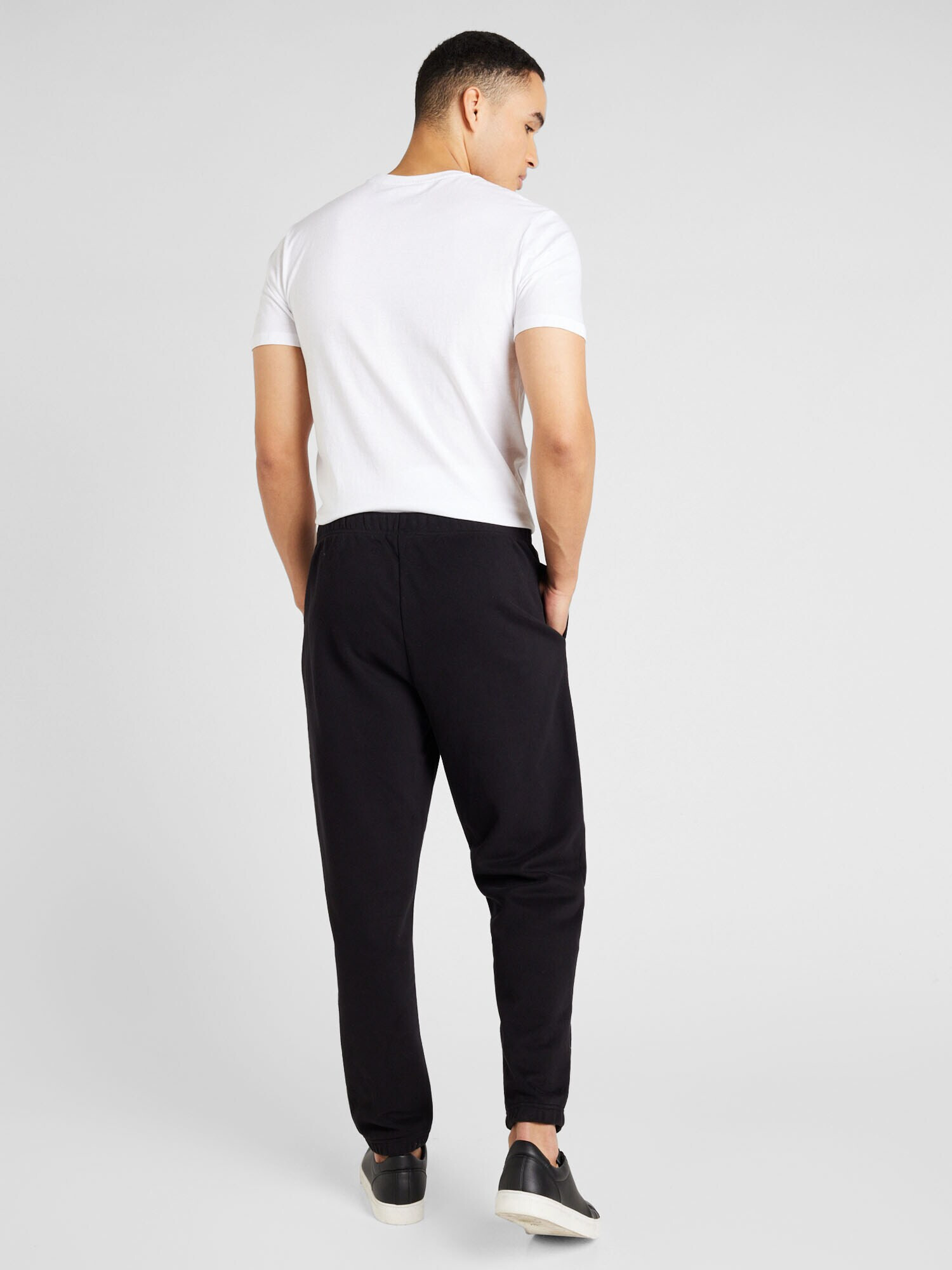 GAP Pantaloni negru - Pled.ro