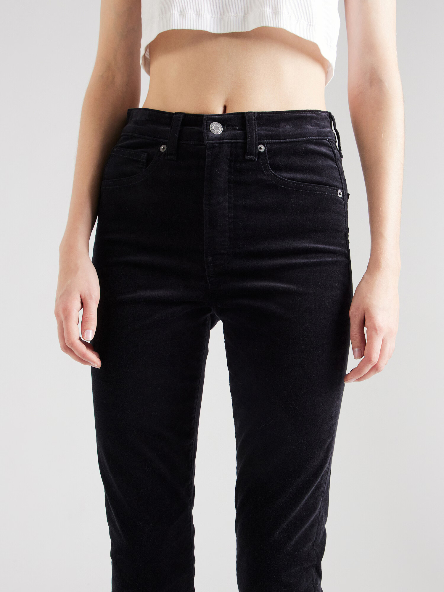 GAP Pantaloni negru - Pled.ro