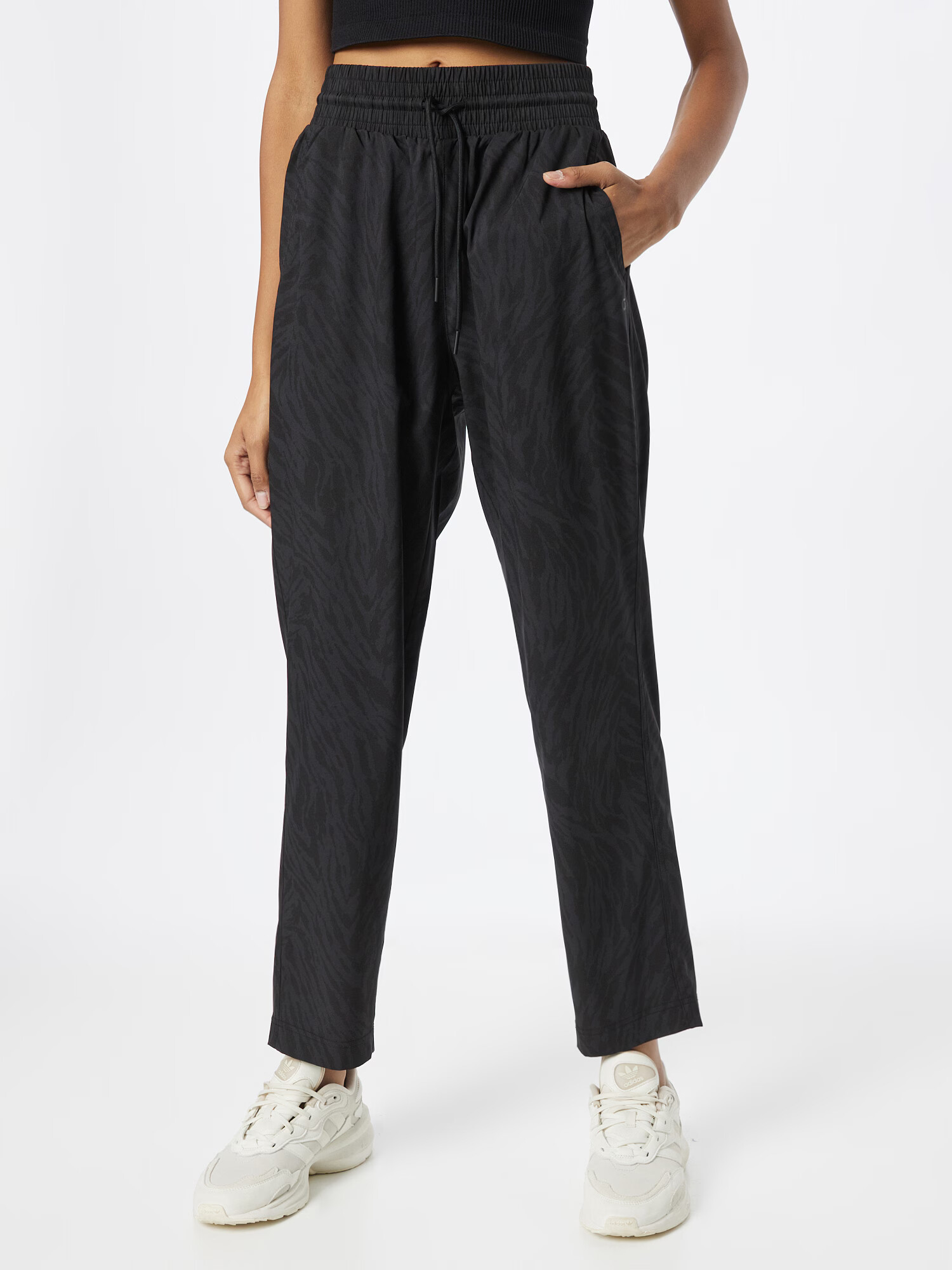 GAP Pantaloni negru - Pled.ro