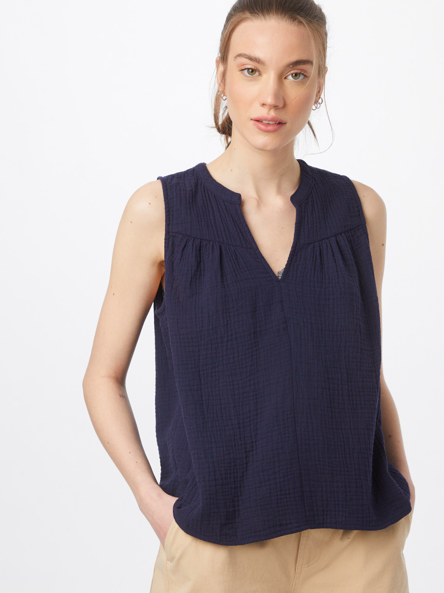 GAP Top bleumarin - Pled.ro