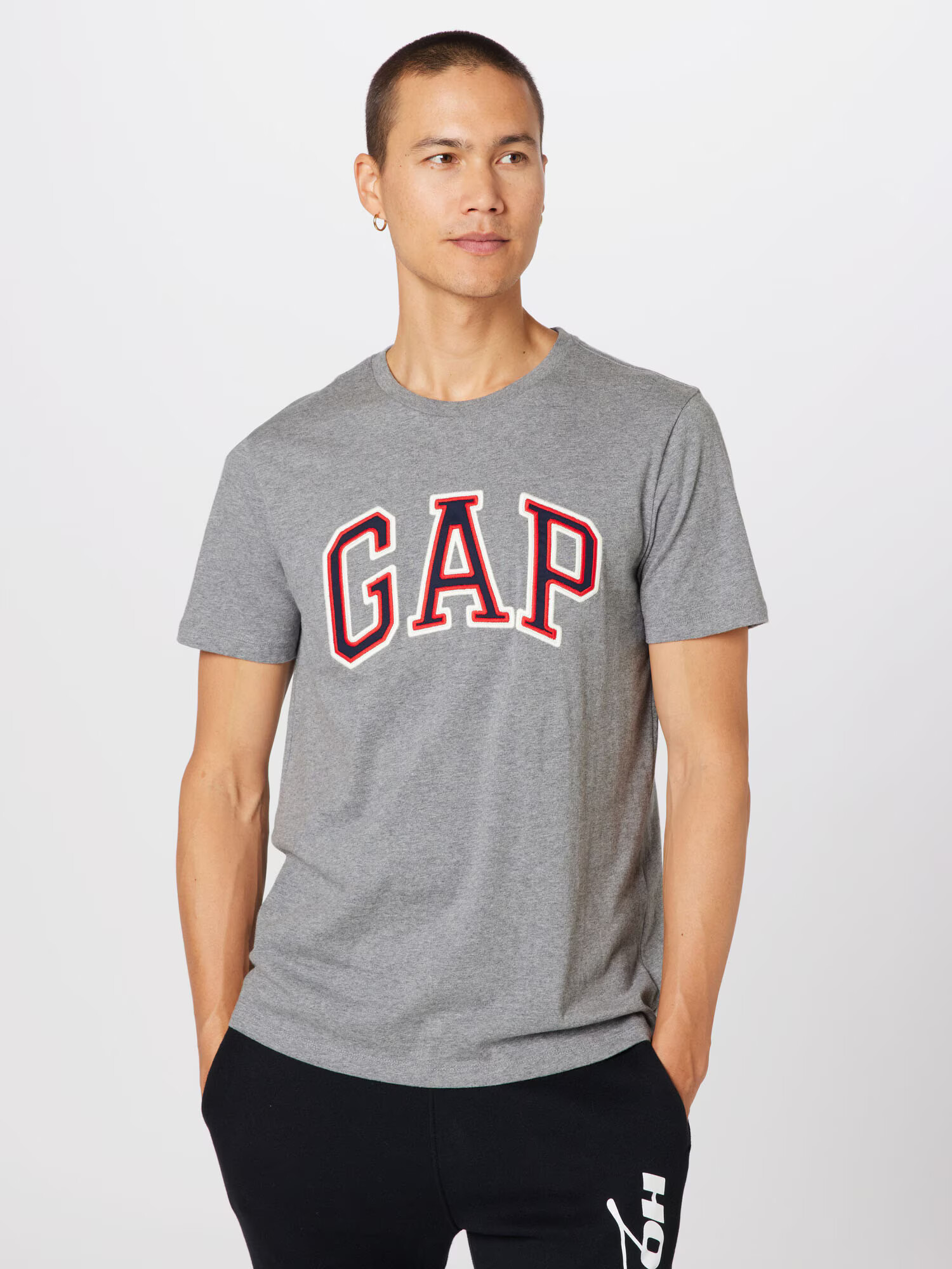 GAP Tricou 'BAS' bleumarin / gri amestecat / roșu / alb - Pled.ro