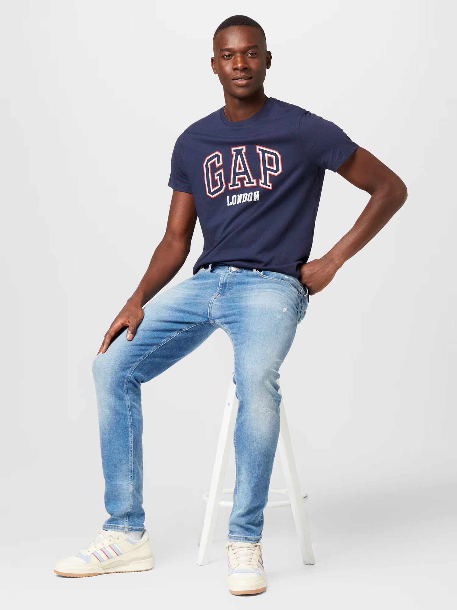 GAP Tricou bleumarin / roșu / alb - Pled.ro