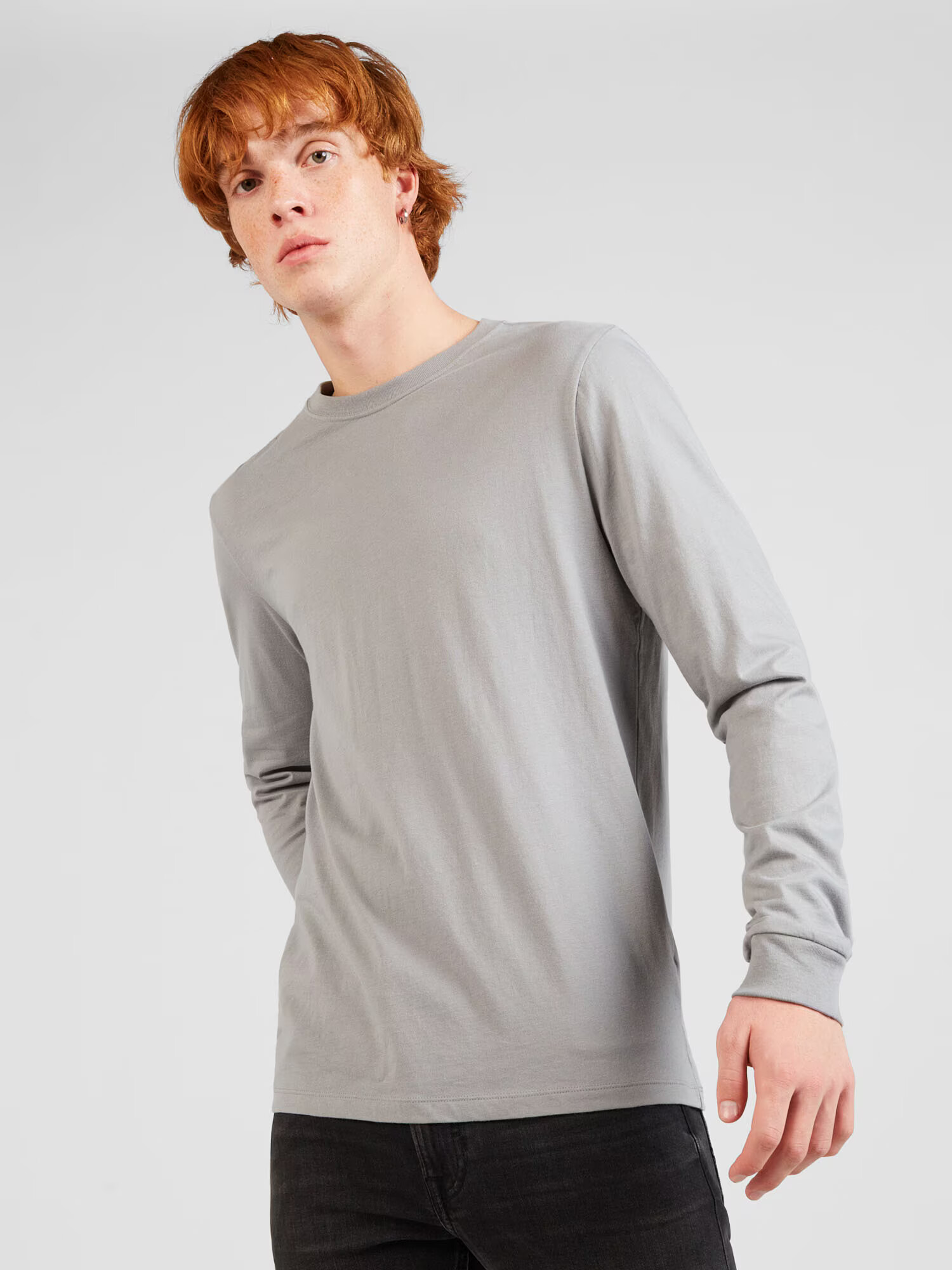 GAP Tricou gri - Pled.ro