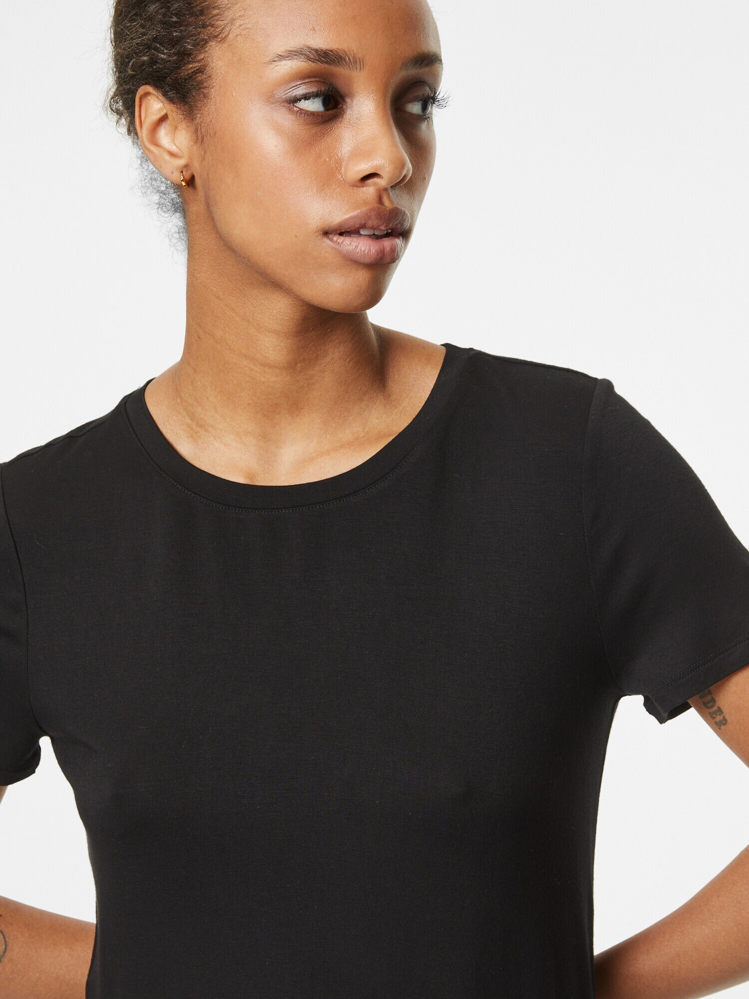 GAP Tricou negru - Pled.ro