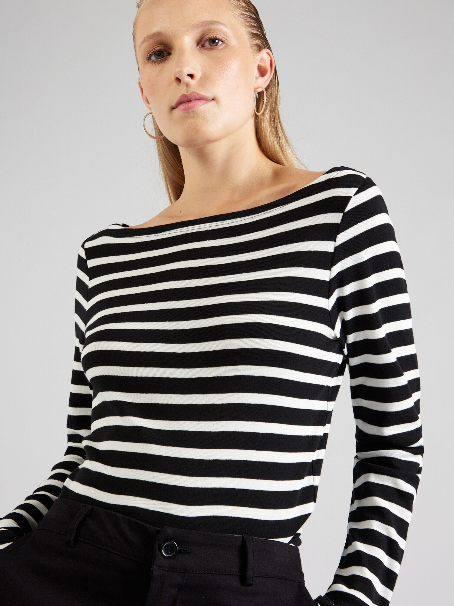 GAP Tricou negru / alb - Pled.ro