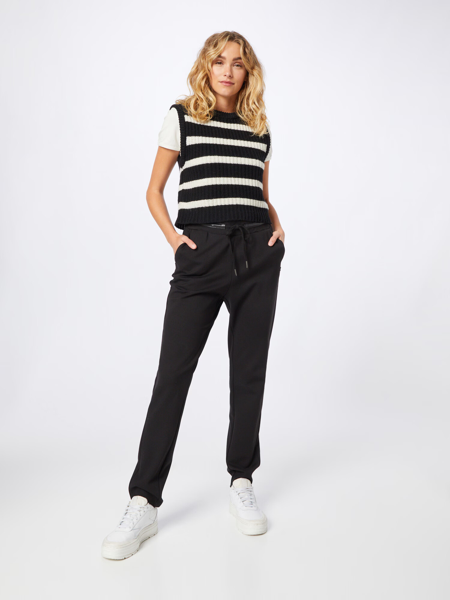 GARCIA Pantaloni negru - Pled.ro