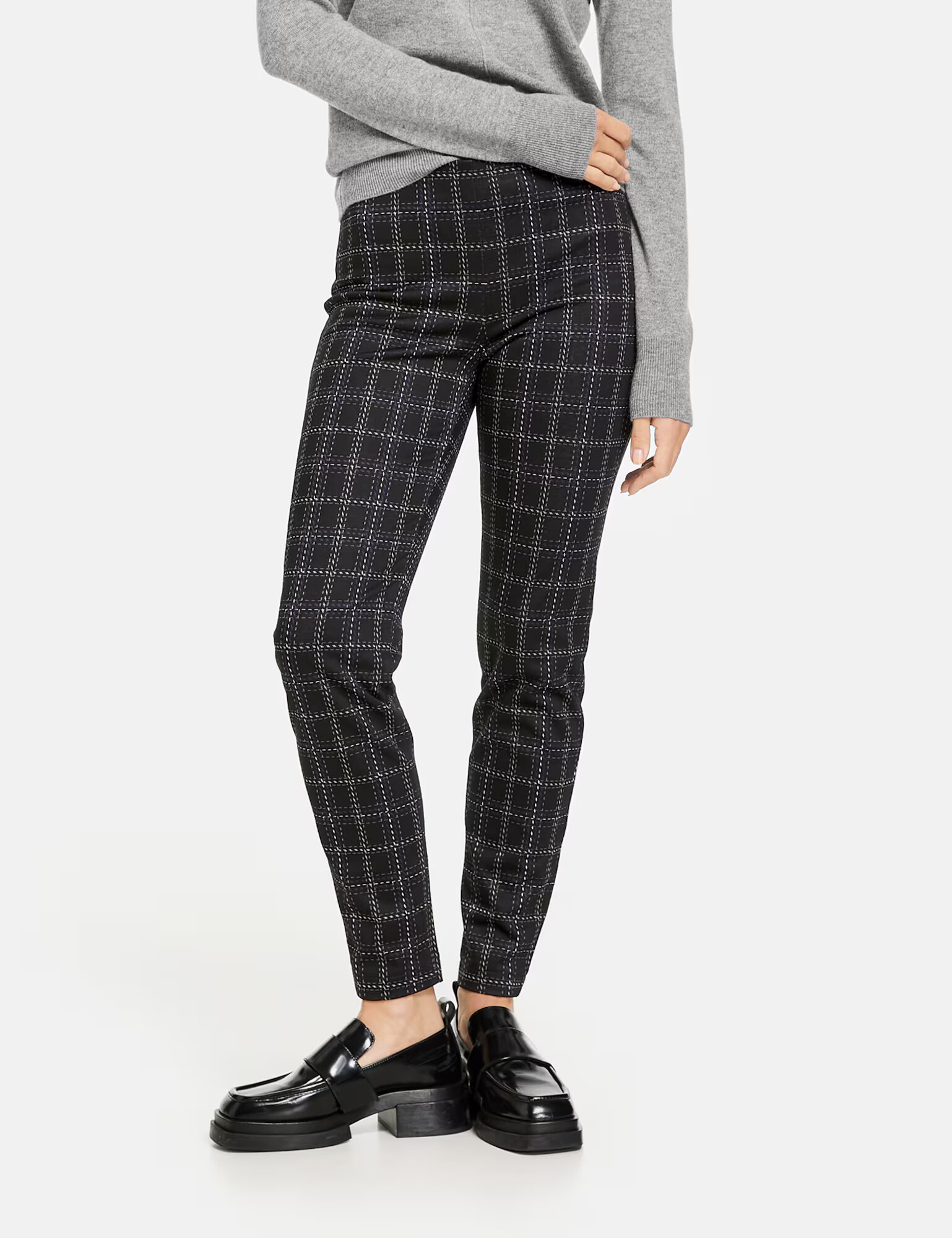 GERRY WEBER Pantaloni lila / negru / alb - Pled.ro