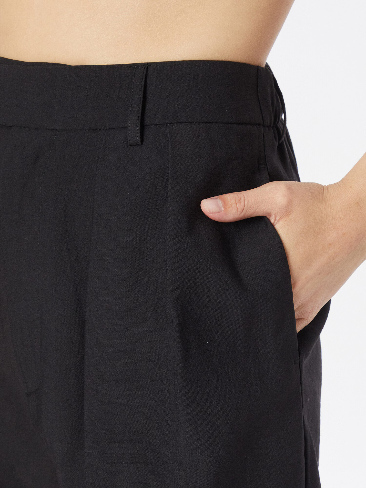 Gina Tricot Pantaloni cutați 'Mimmi' negru - Pled.ro