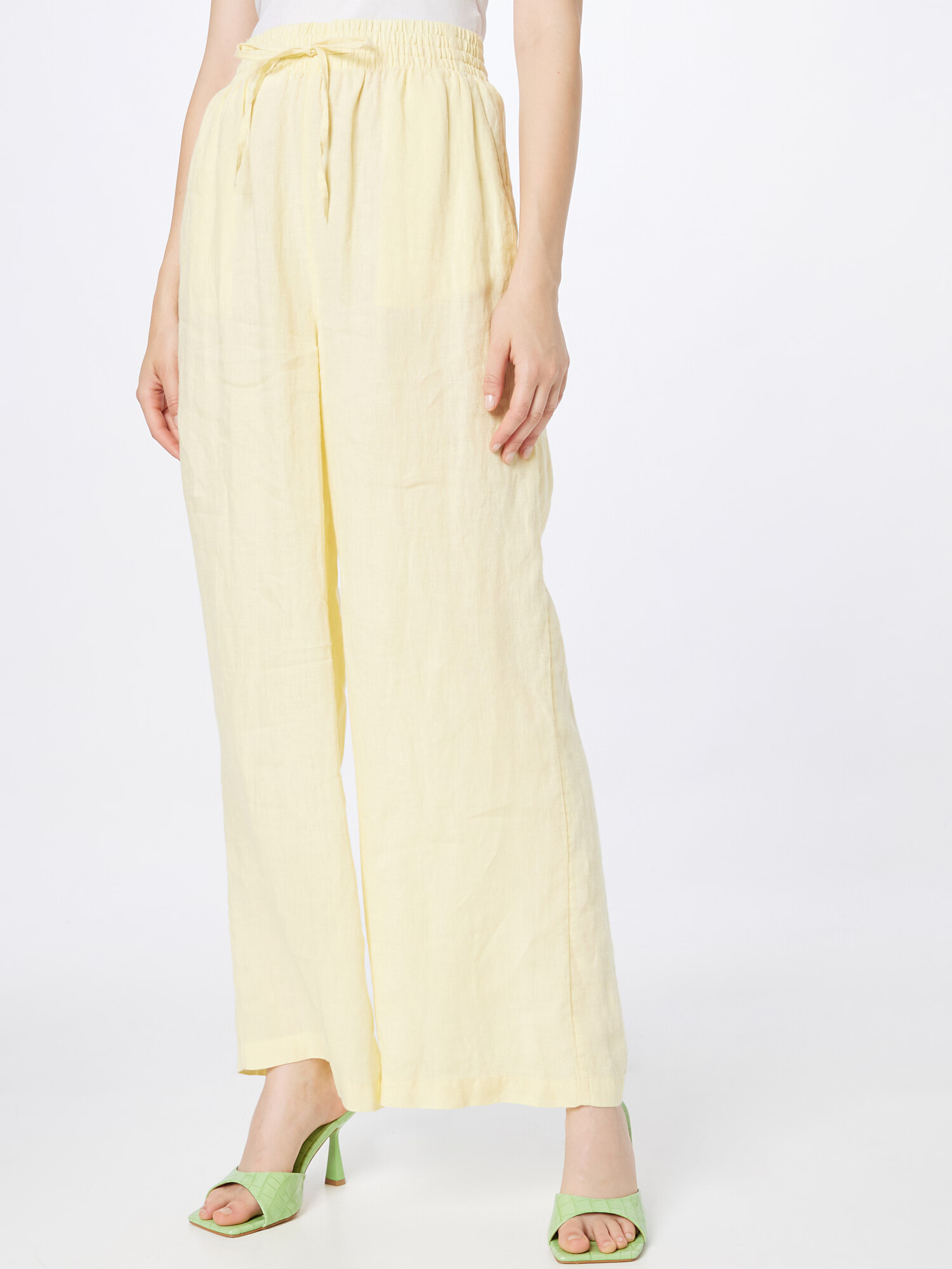 Gina Tricot Pantaloni 'Disa' galben pastel - Pled.ro