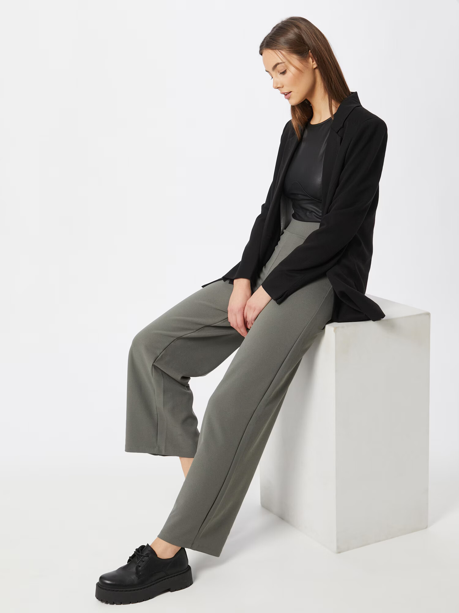 Gina Tricot Pantaloni 'Jenna' grej - Pled.ro