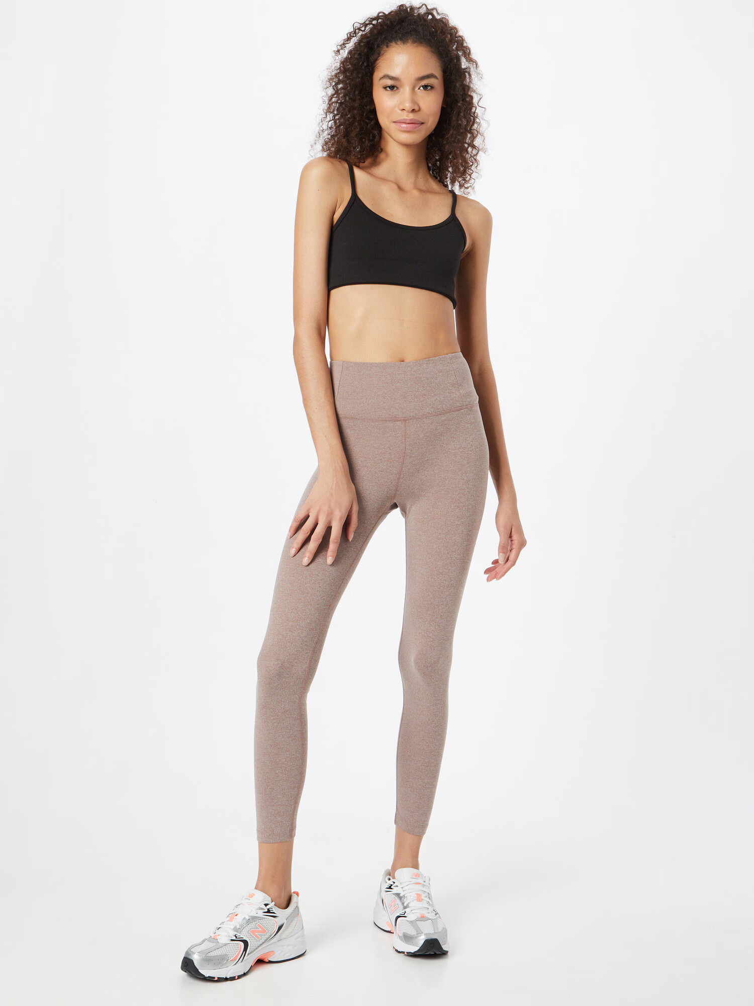 Girlfriend Collective Pantaloni sport culoarea pielii - Pled.ro