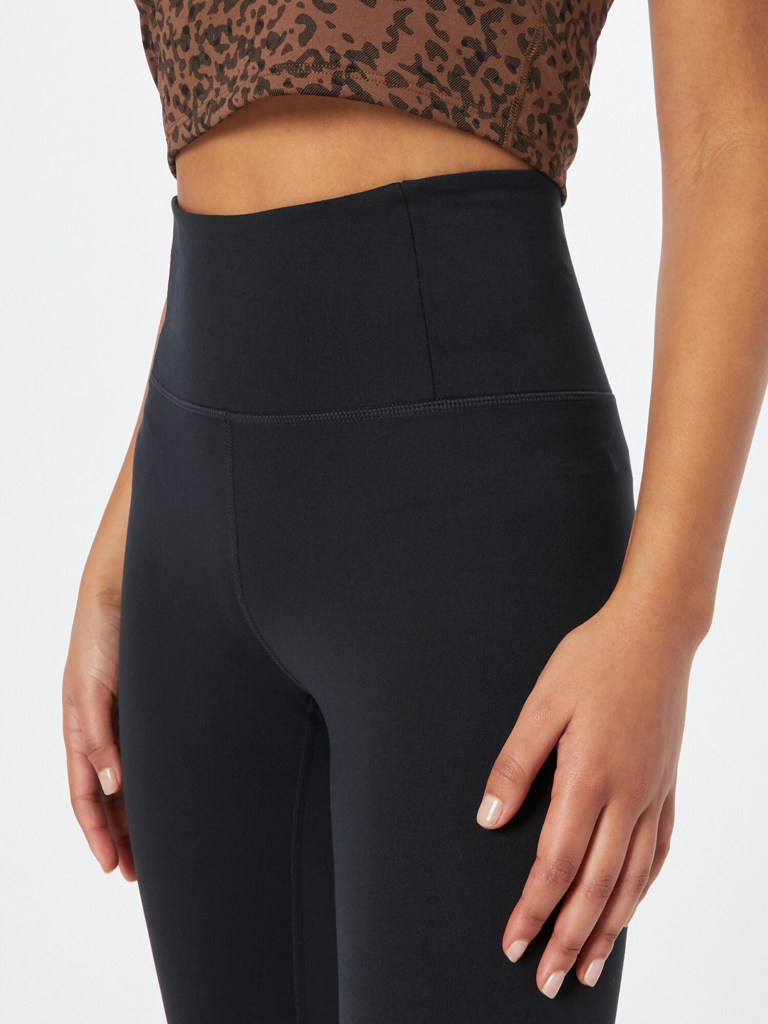 Girlfriend Collective Pantaloni sport 'RESET' negru - Pled.ro