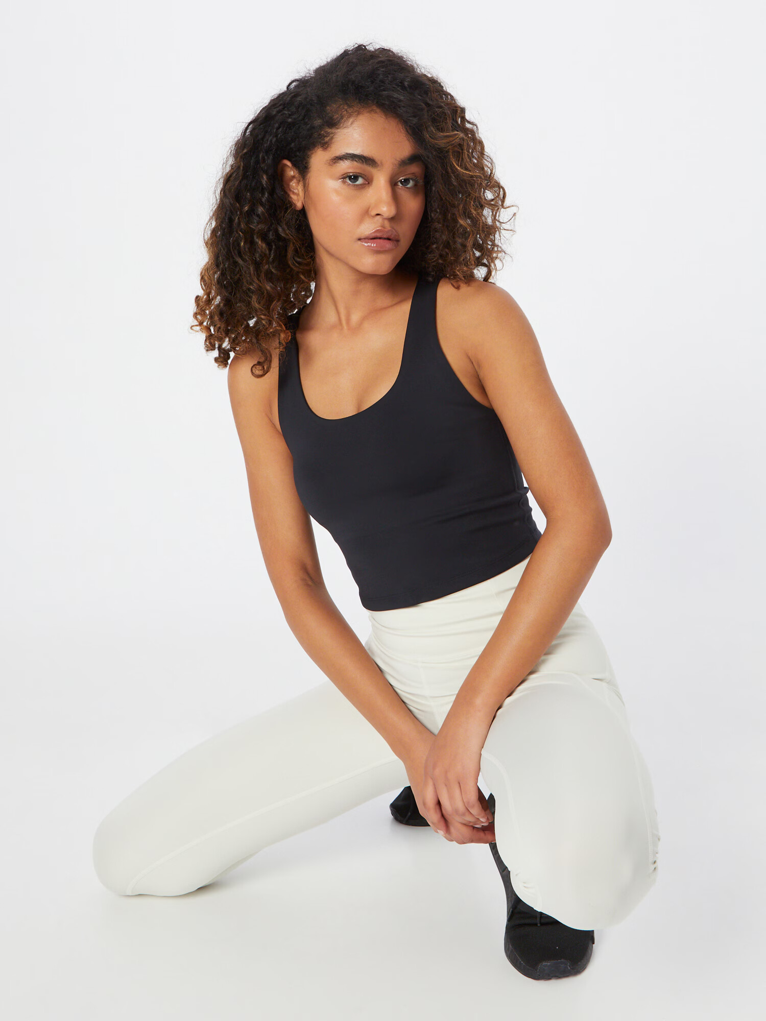 Girlfriend Collective Sport top 'LUXE' negru - Pled.ro