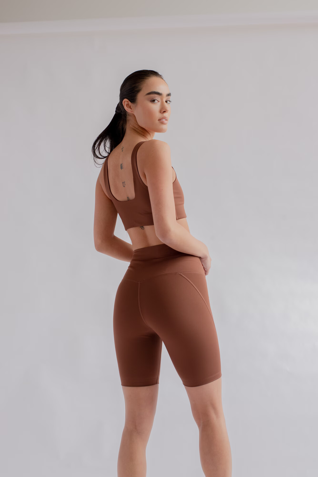 Girlfriend Collective Sutien sport 'Tommy' maro - Pled.ro