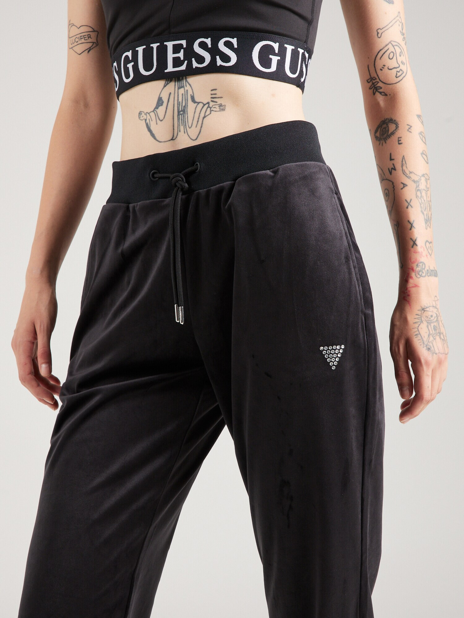 GUESS Pantaloni negru / argintiu - Pled.ro