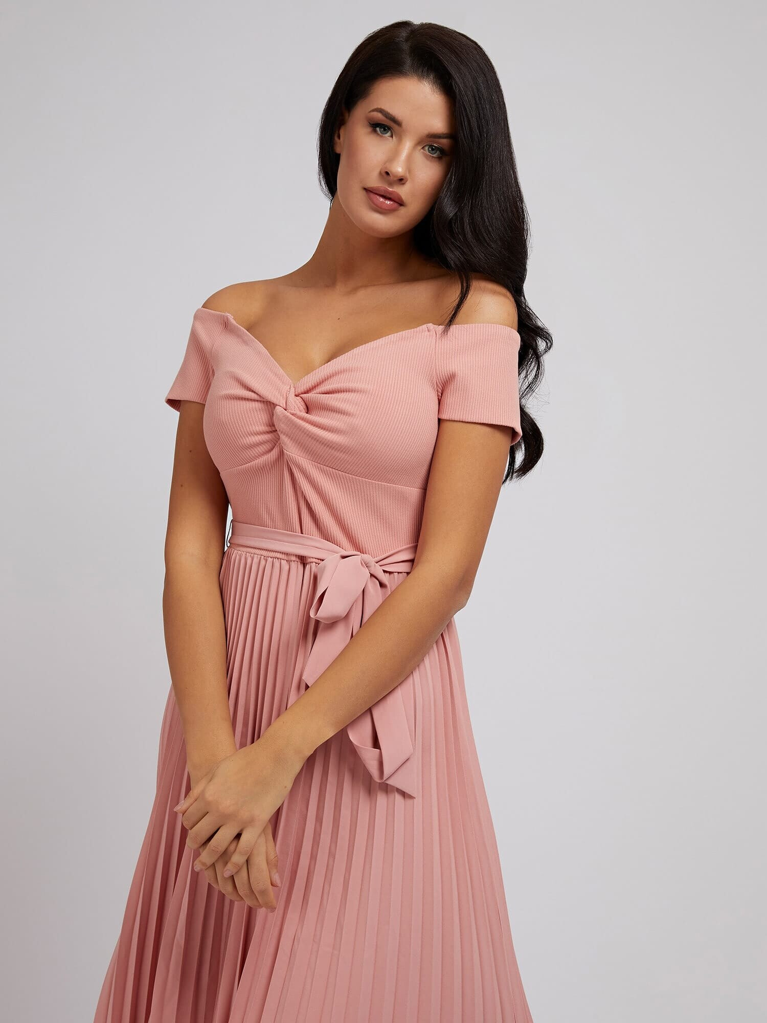 GUESS Rochie rosé - Pled.ro