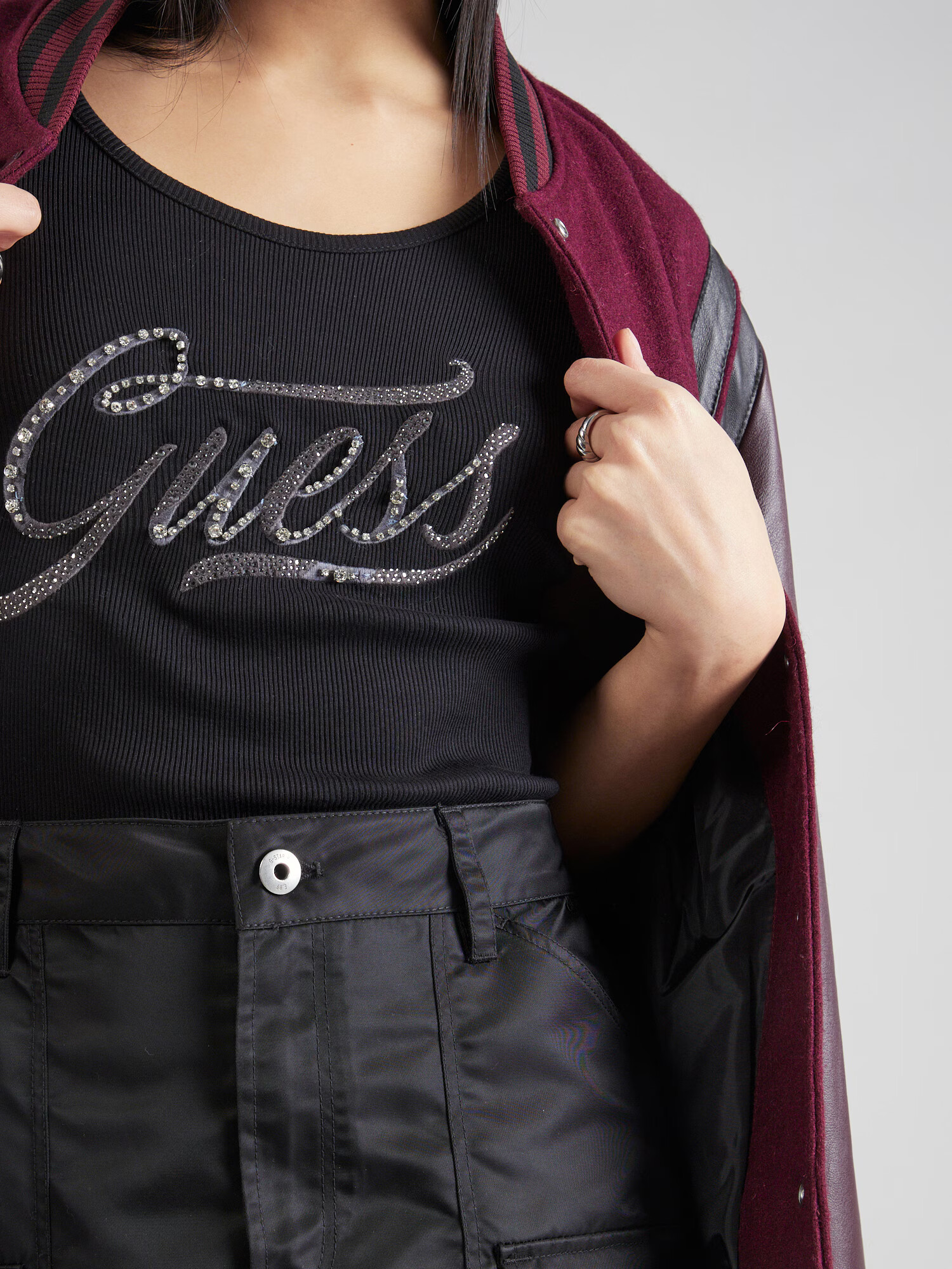 GUESS Top gri / negru / argintiu - Pled.ro