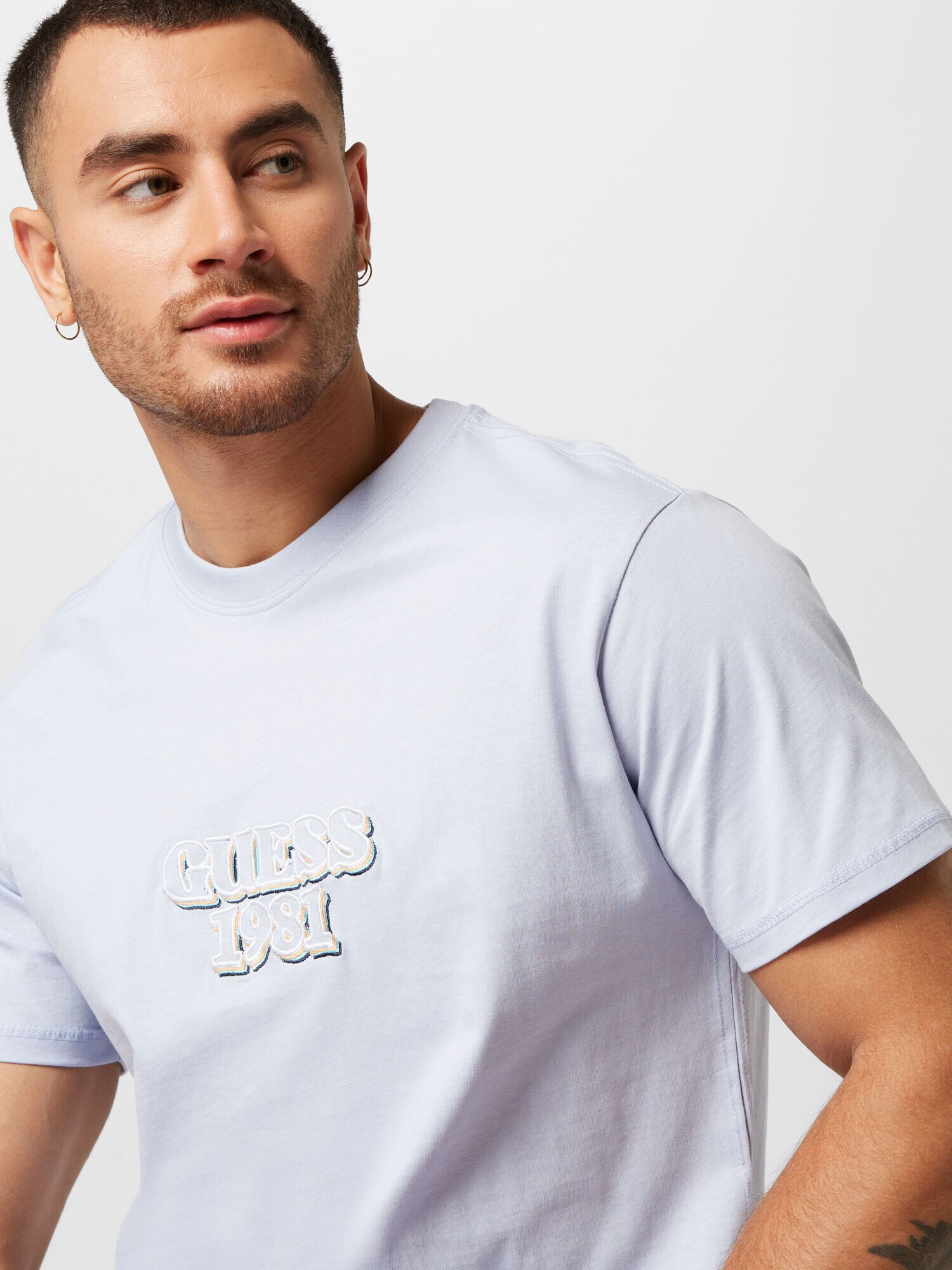 GUESS Tricou albastru pastel / portocaliu caisă / alb - Pled.ro