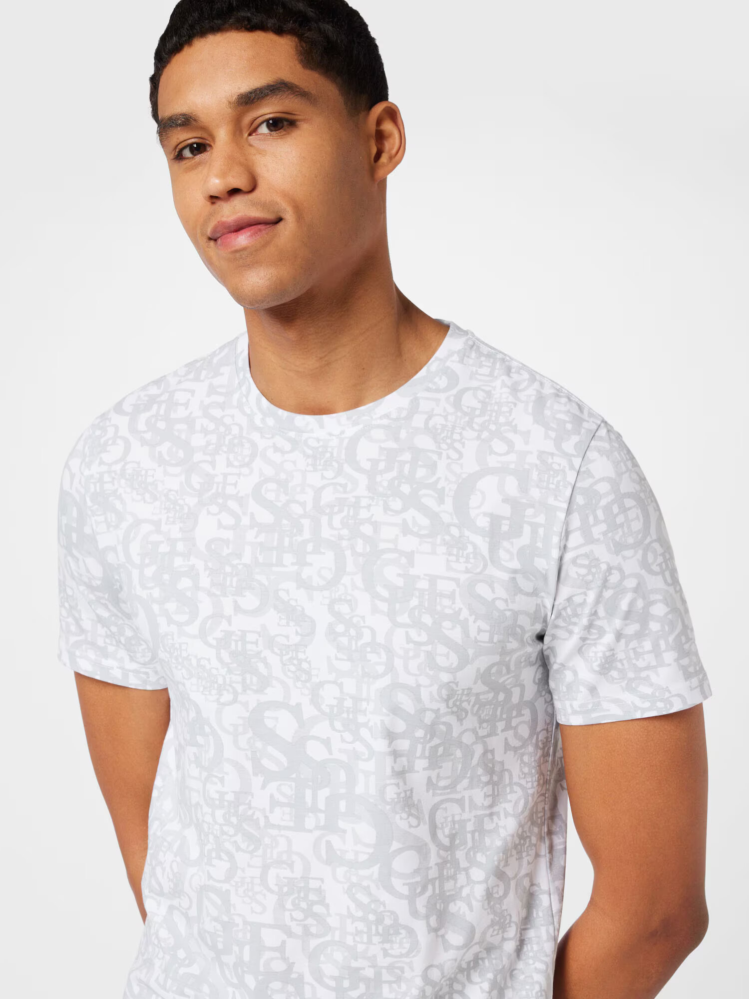 GUESS Tricou 'ELEAZAR' gri deschis / alb - Pled.ro