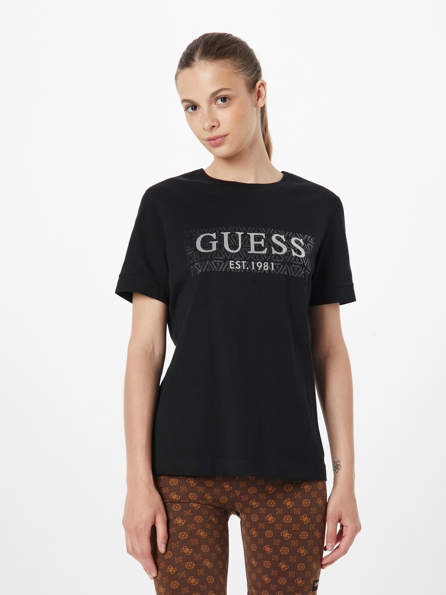 GUESS Tricou funcțional 'BEULAH' gri metalic / negru / alb murdar - Pled.ro