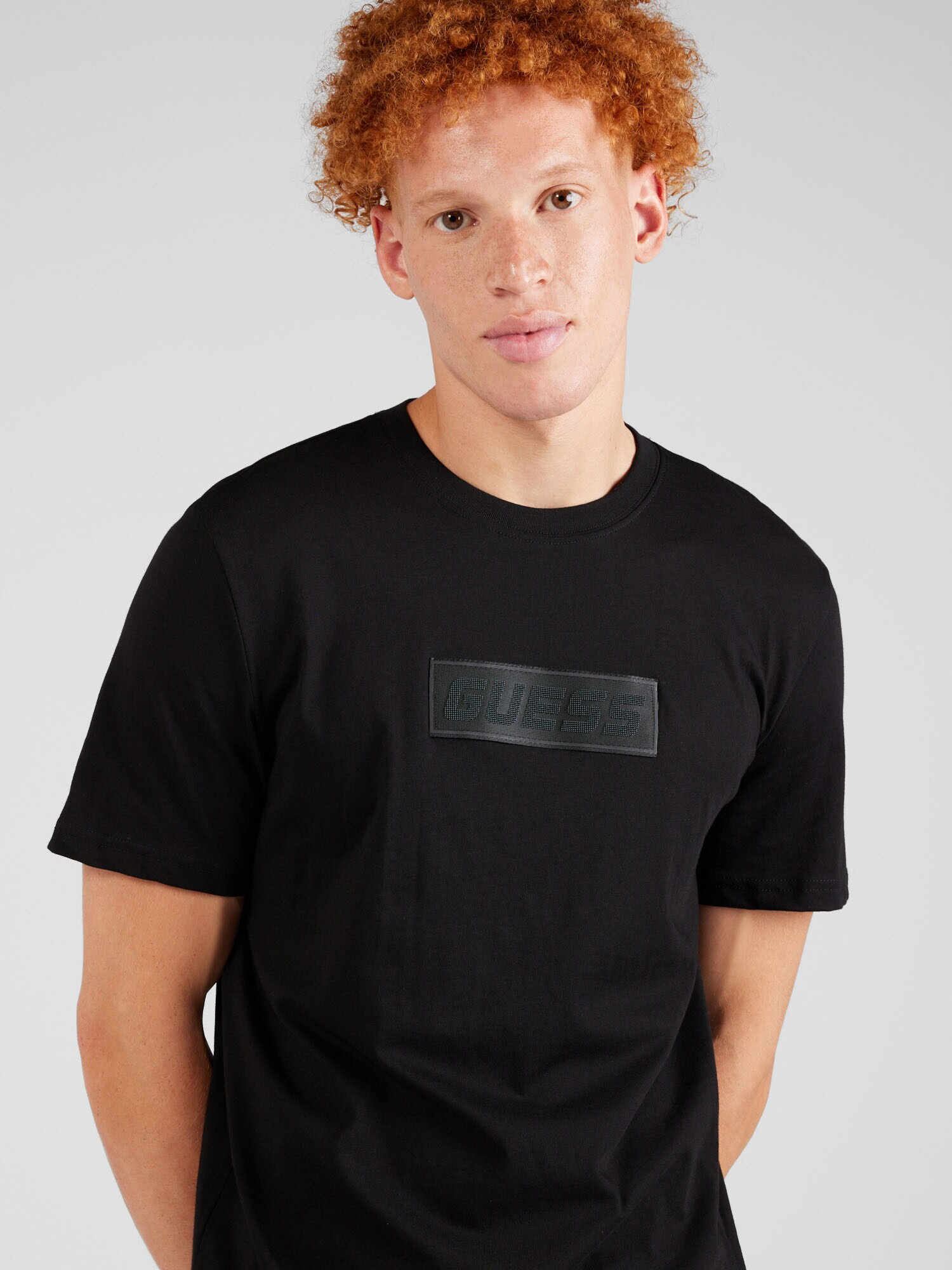 GUESS Tricou funcțional 'CALVIN' gri metalic / negru - Pled.ro