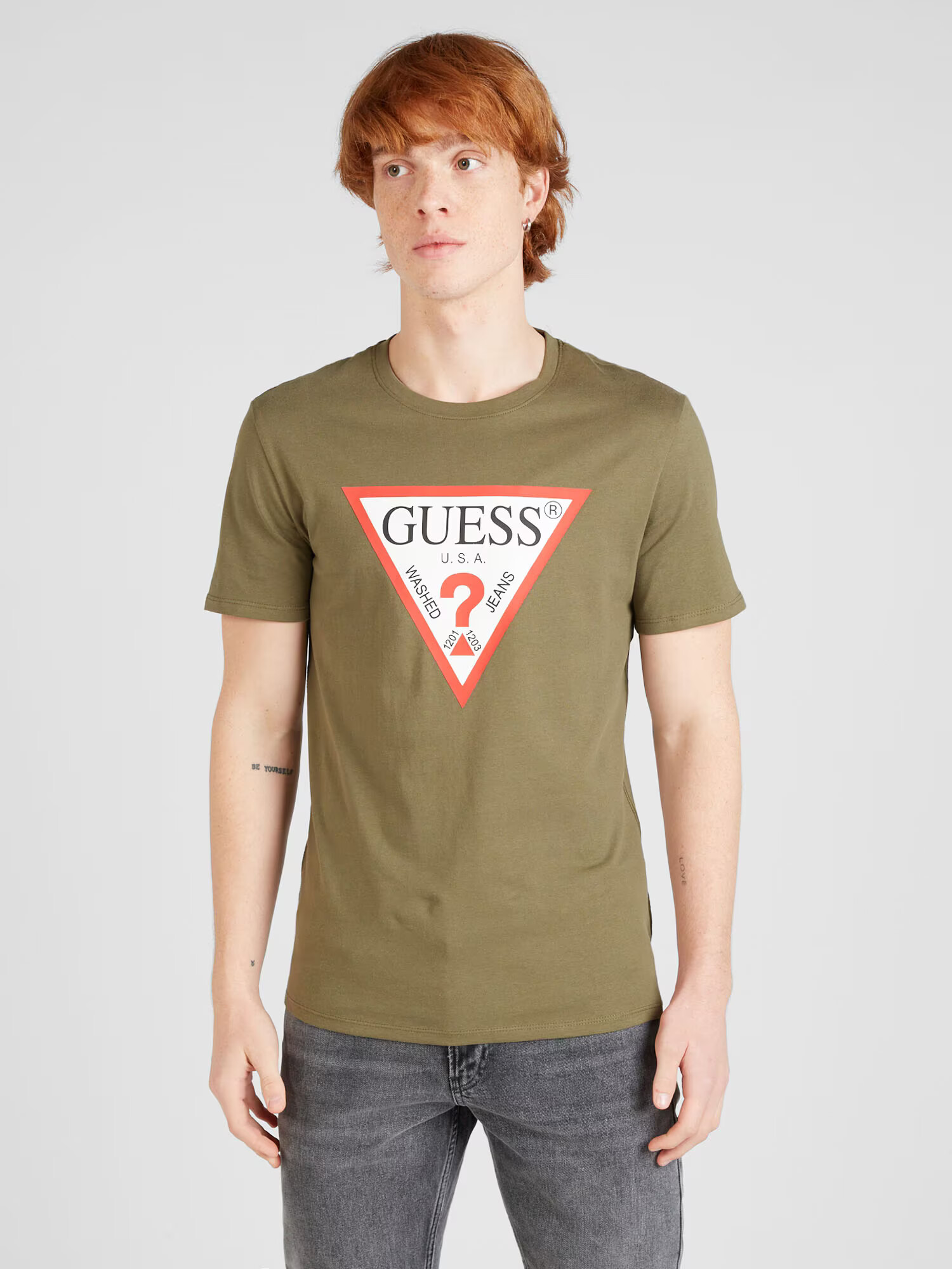 GUESS Tricou oliv / roșu / negru / alb - Pled.ro