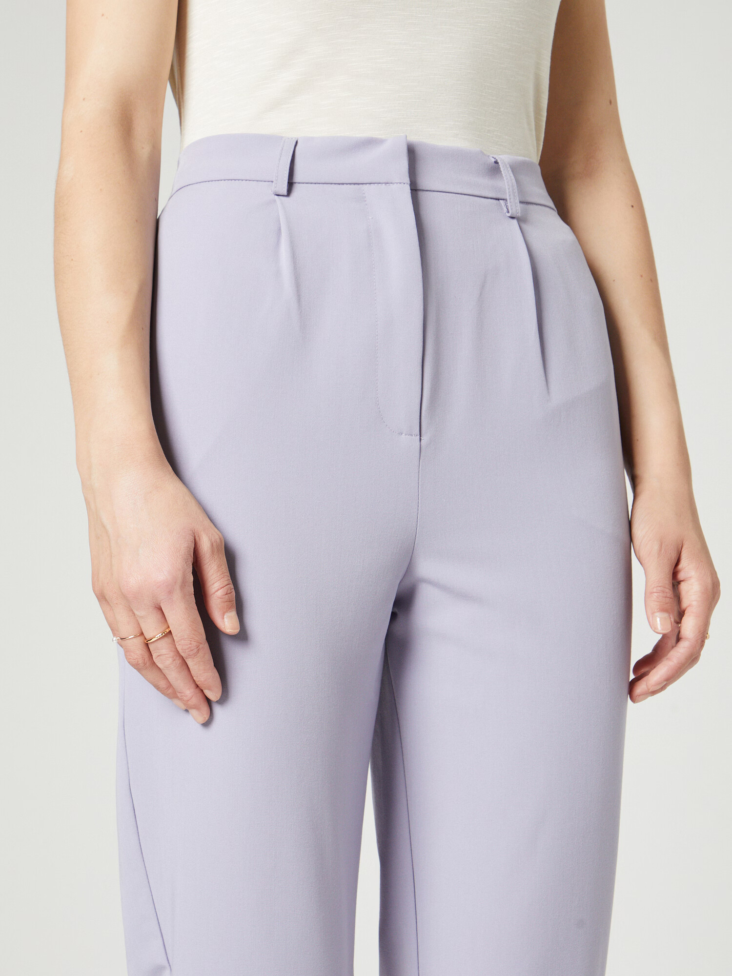 Guido Maria Kretschmer Women Pantaloni cutați 'Pearl' mov pastel - Pled.ro