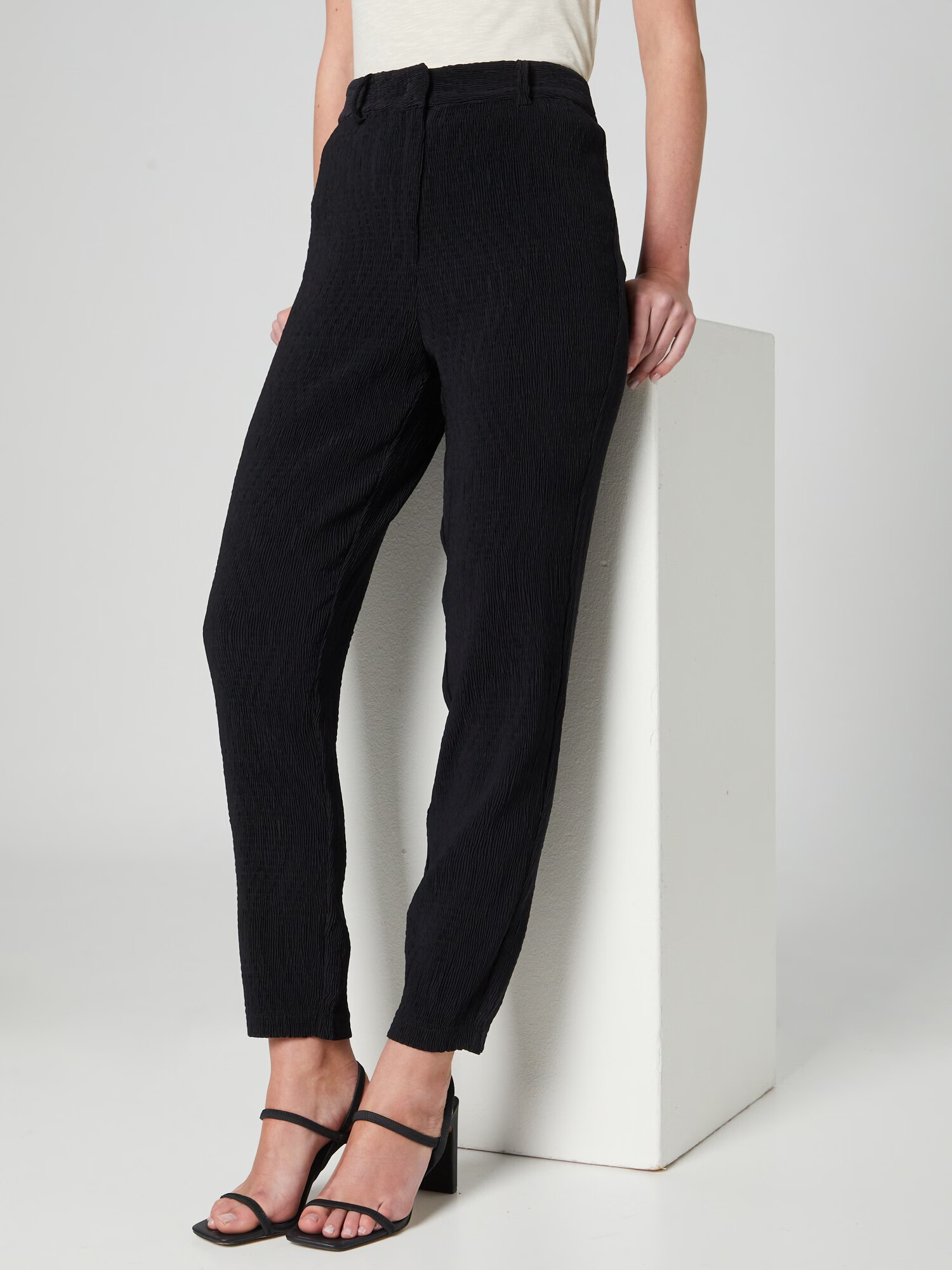 Guido Maria Kretschmer Women Pantaloni 'Lena' negru - Pled.ro