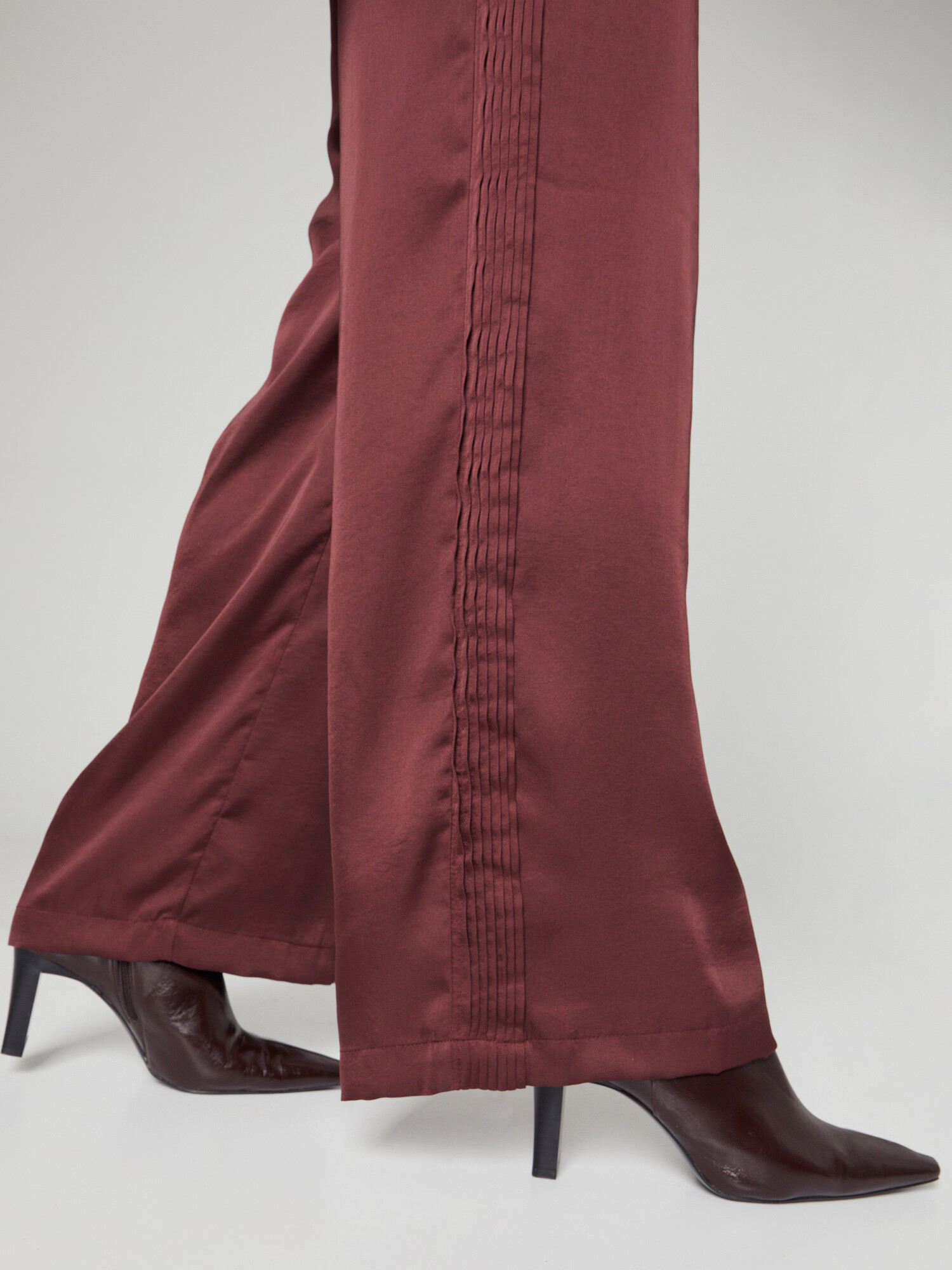 Guido Maria Kretschmer Women Pantaloni 'Linda' roșu burgundy - Pled.ro