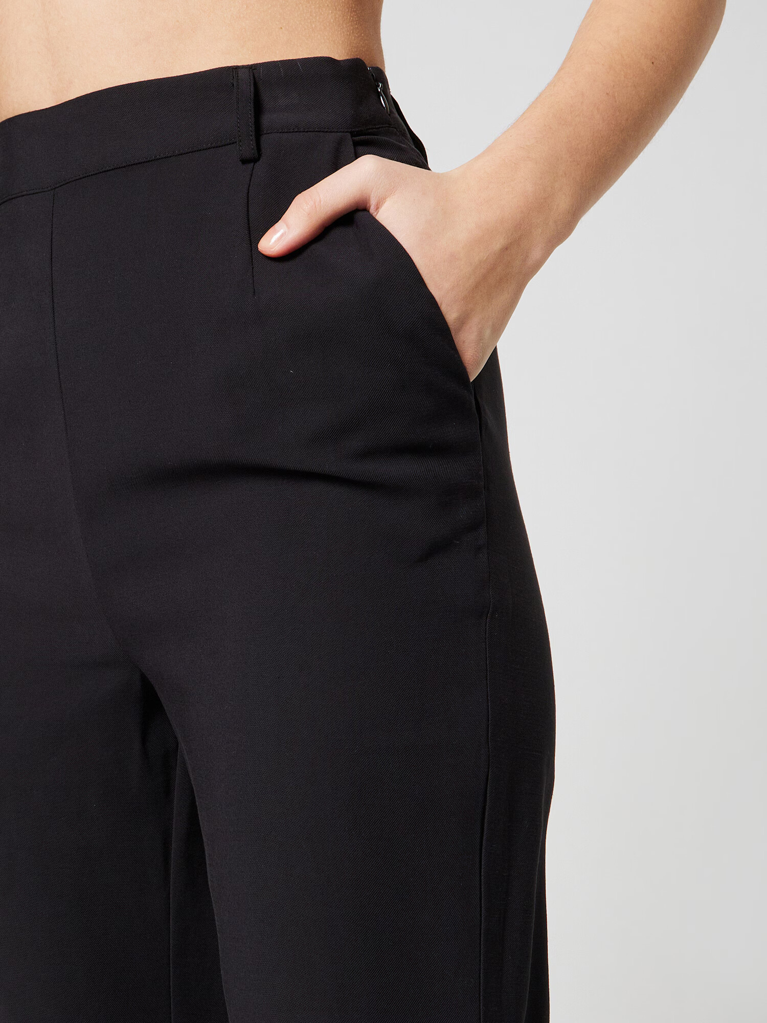 Guido Maria Kretschmer Women Pantaloni 'Tessa' negru - Pled.ro