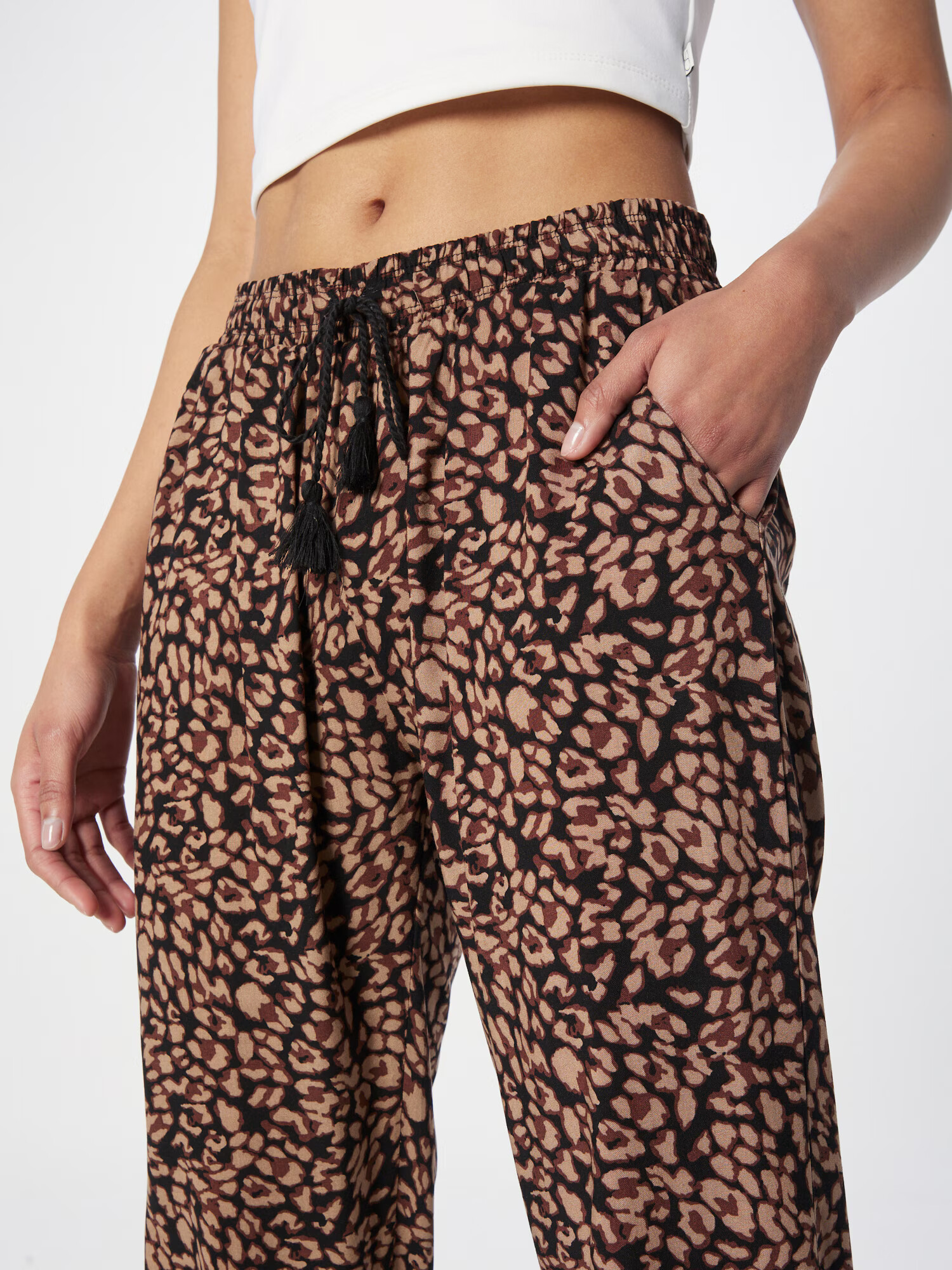 Hailys Pantaloni 'Roxy' maro / maro deschis / negru - Pled.ro