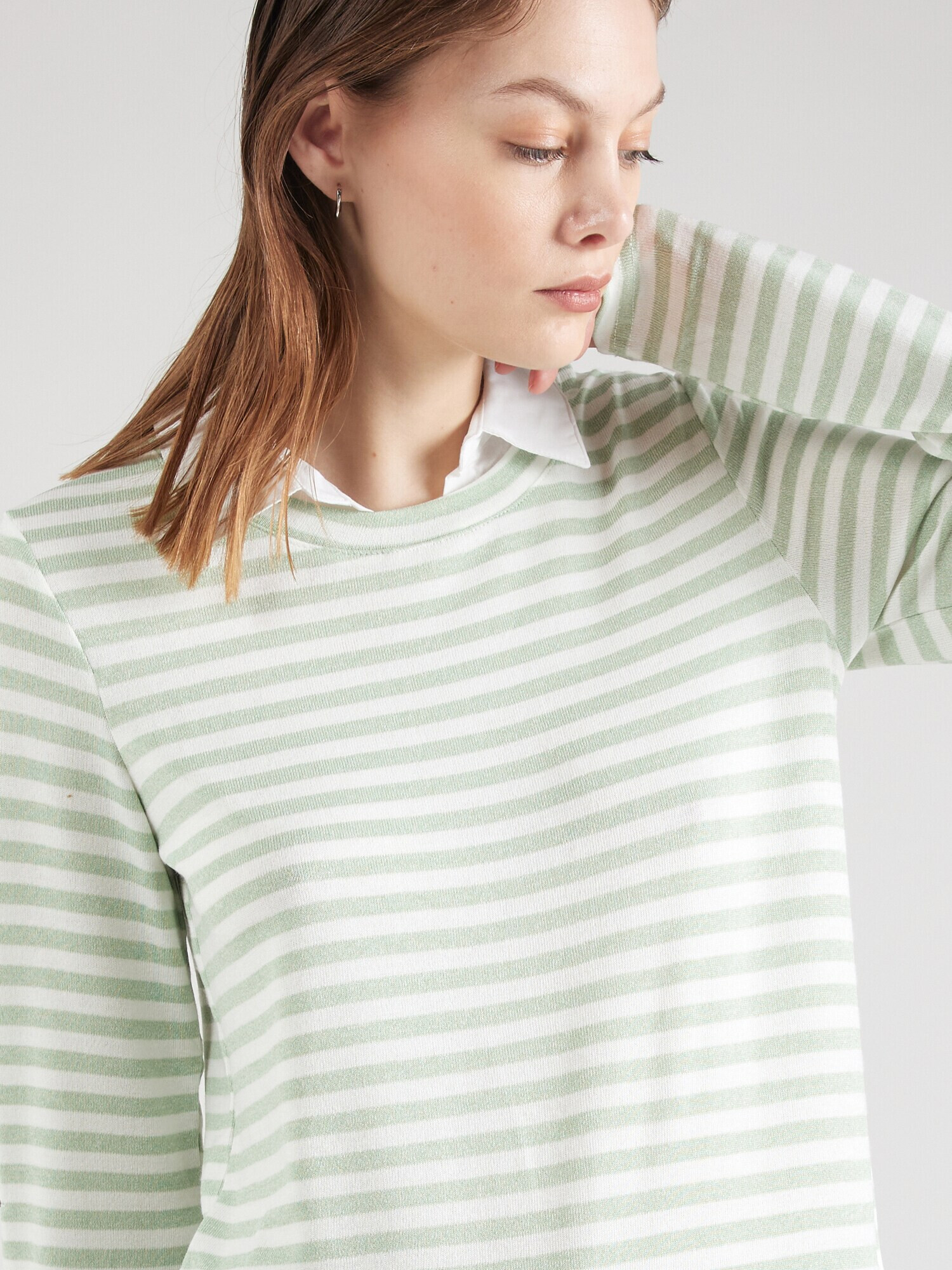 Hailys Tricou 'Li44nda' verde deschis / alb natural - Pled.ro