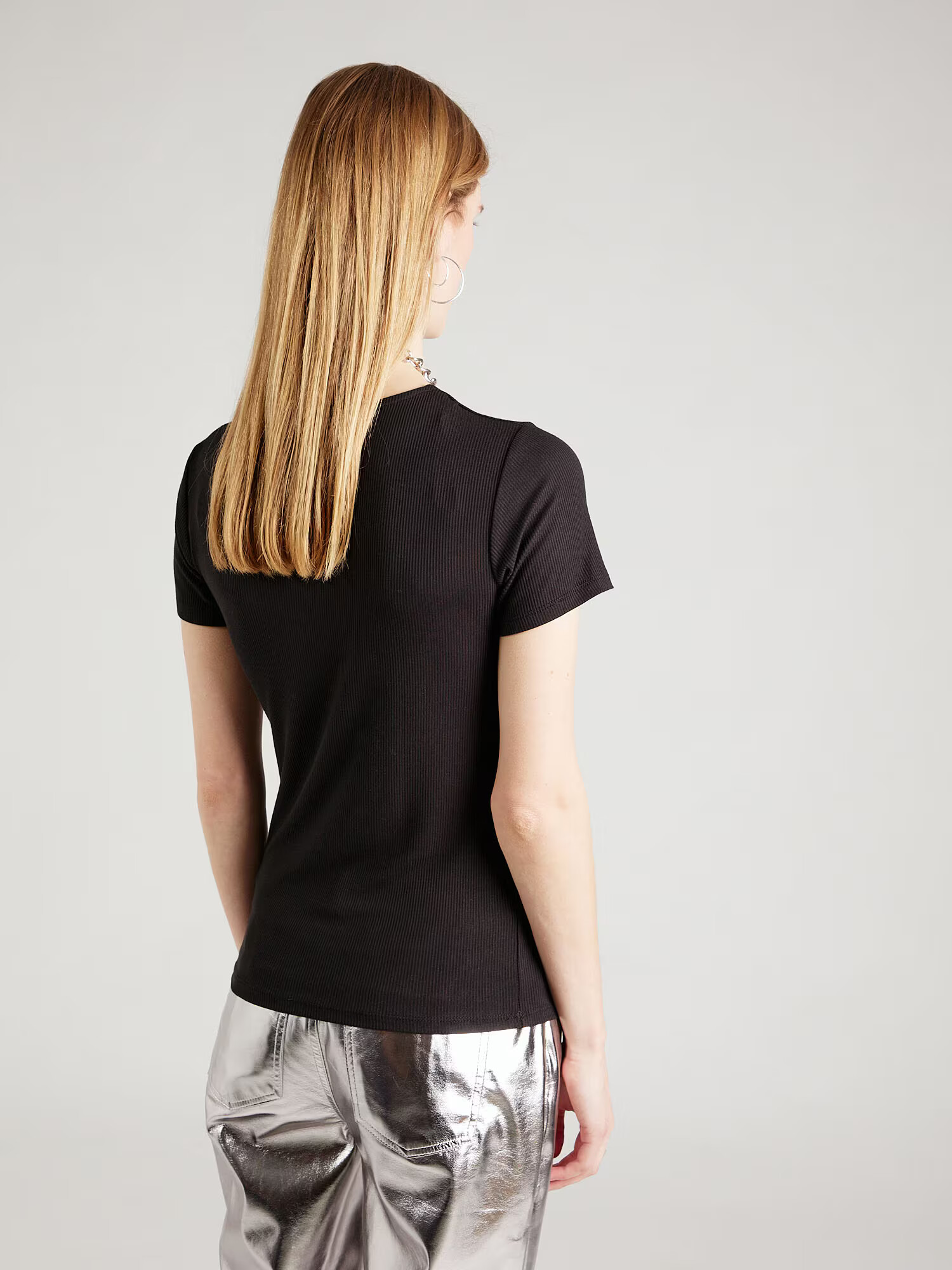 Hailys Tricou 'Li44sa' negru - Pled.ro