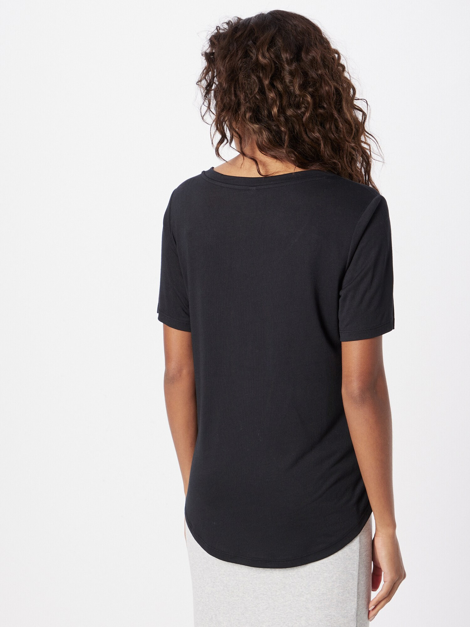 Hailys Tricou 'Nati' negru - Pled.ro