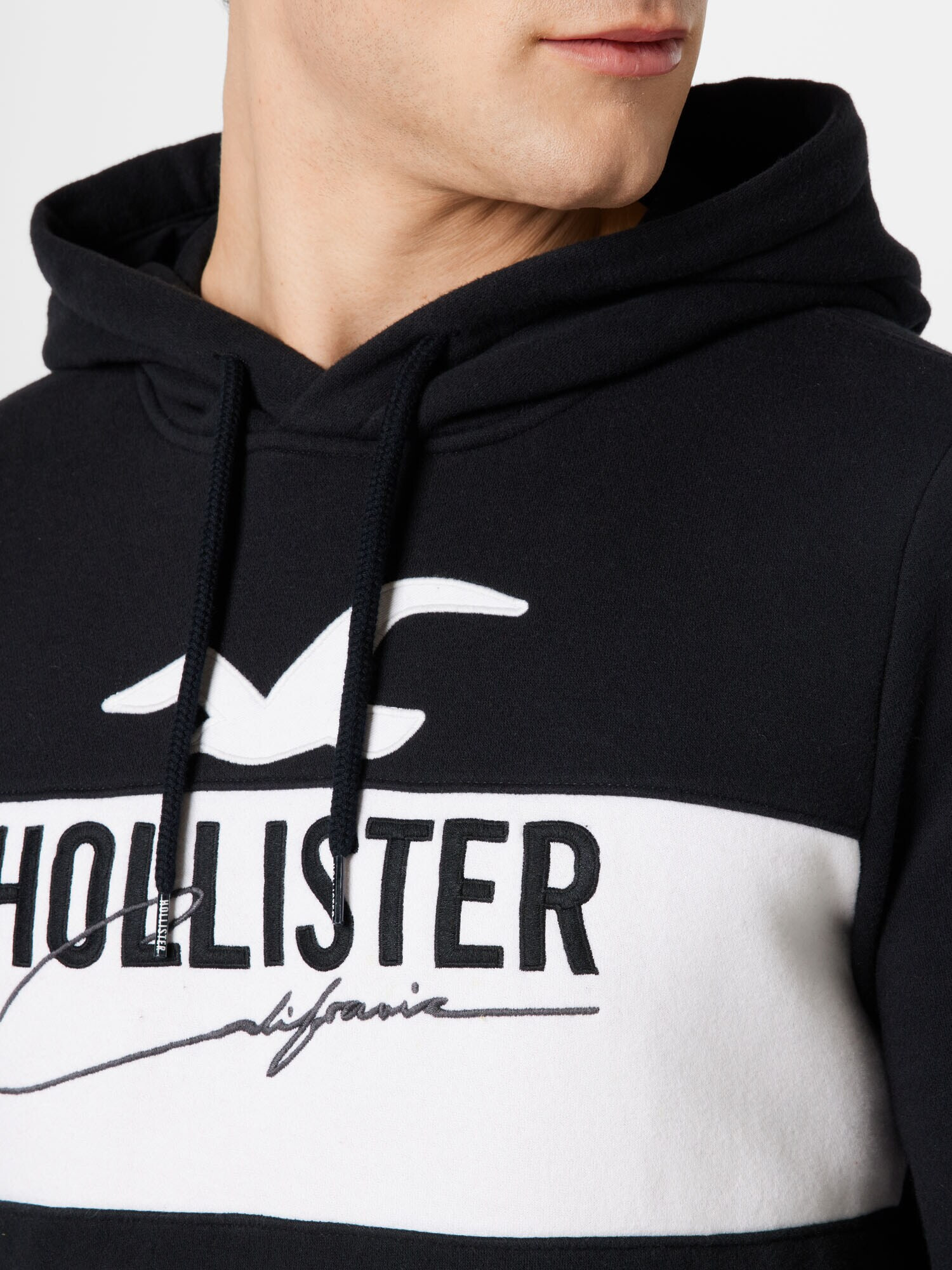 HOLLISTER Bluză de molton negru / alb - Pled.ro