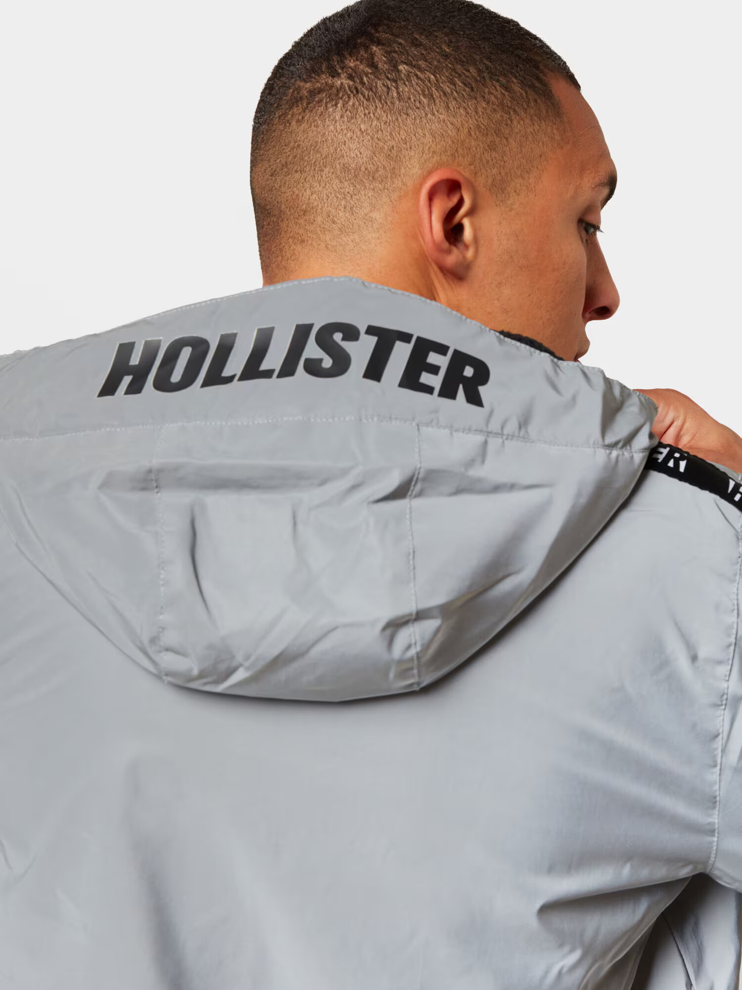 HOLLISTER Geacă de primăvară-toamnă gri fumuriu / negru - Pled.ro