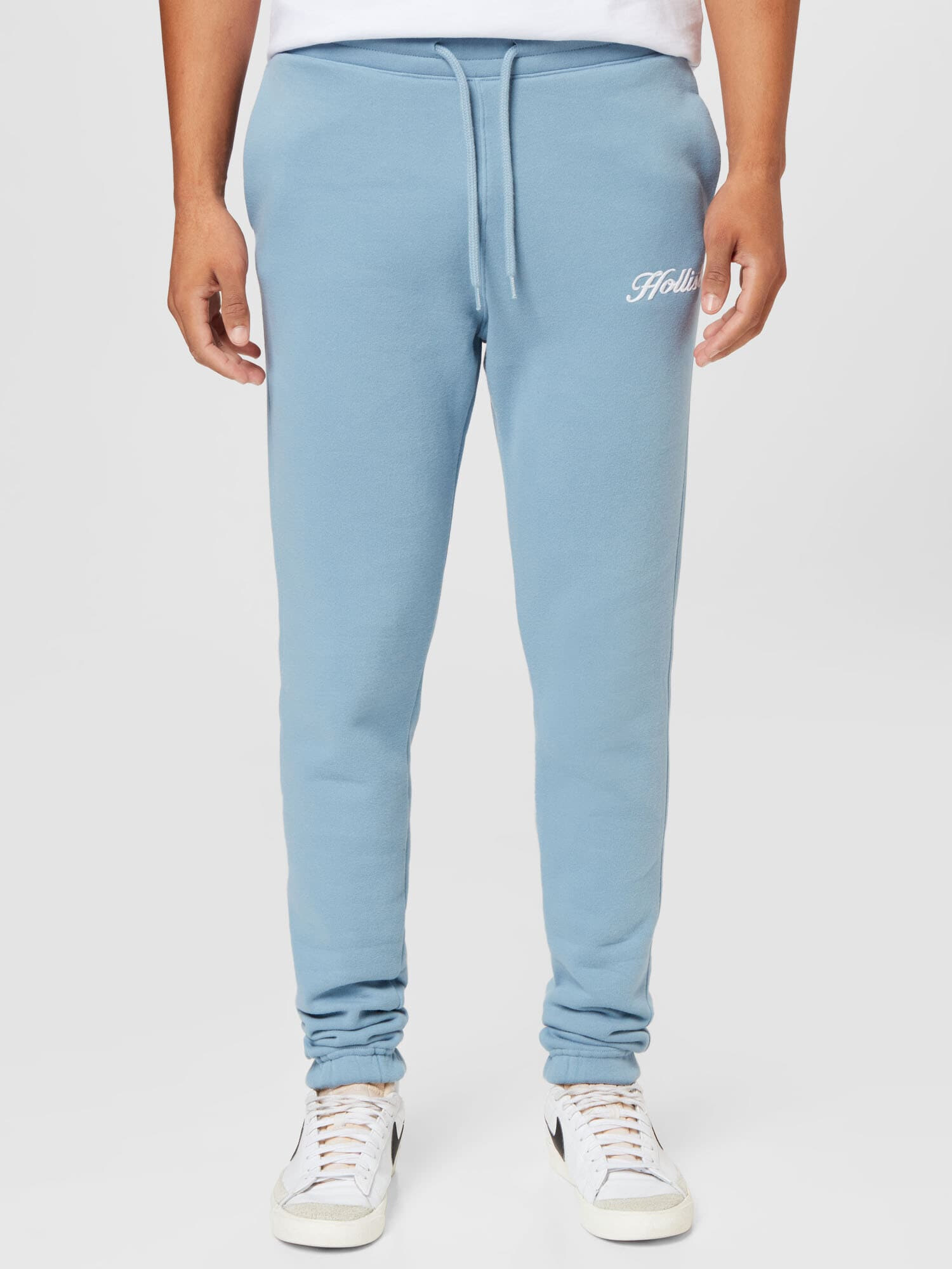 HOLLISTER Pantaloni albastru deschis / alb - Pled.ro