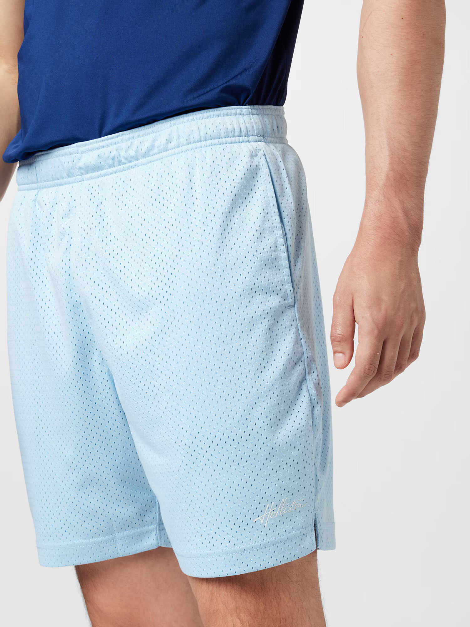 HOLLISTER Pantaloni albastru deschis / alb - Pled.ro